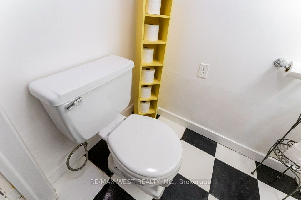 40 Delaware Avenue Property Photo 35