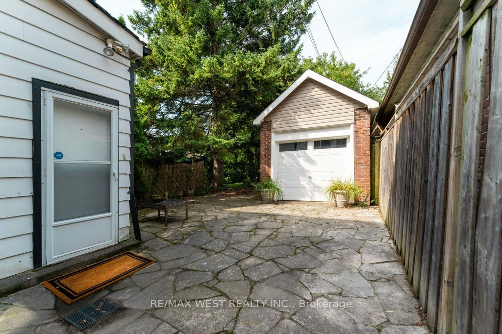 40 Delaware Avenue Property Photo 38