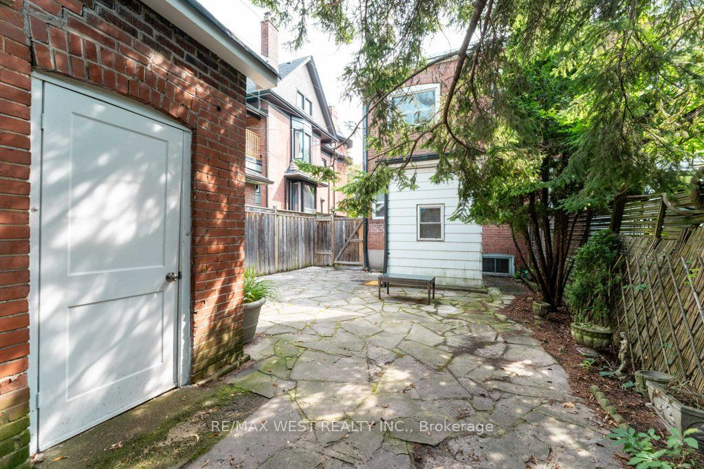 40 Delaware Avenue Property Photo 43