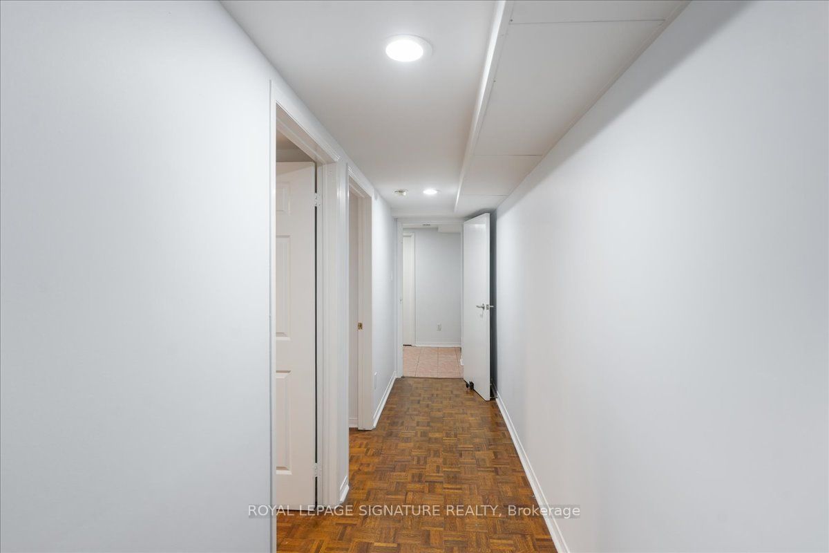 12 Castle View Avenue Lower Property Photo 14