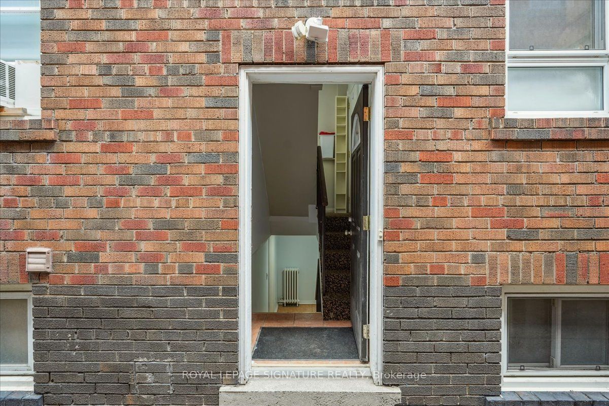 12 Castle View Avenue Lower Property Photo 17