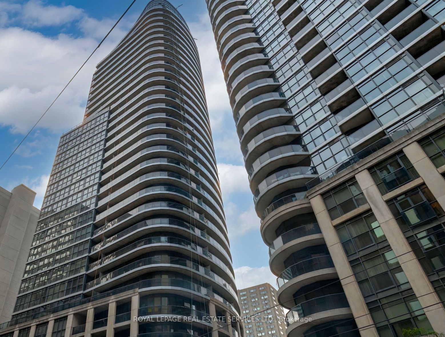 25 Carlton Street 603
