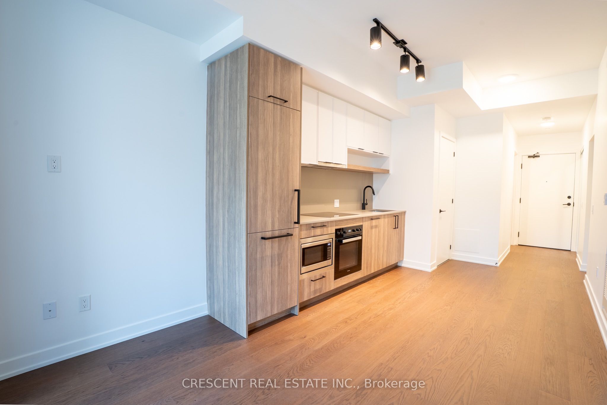 91 Montclair Avenue 201 Property Photo 1