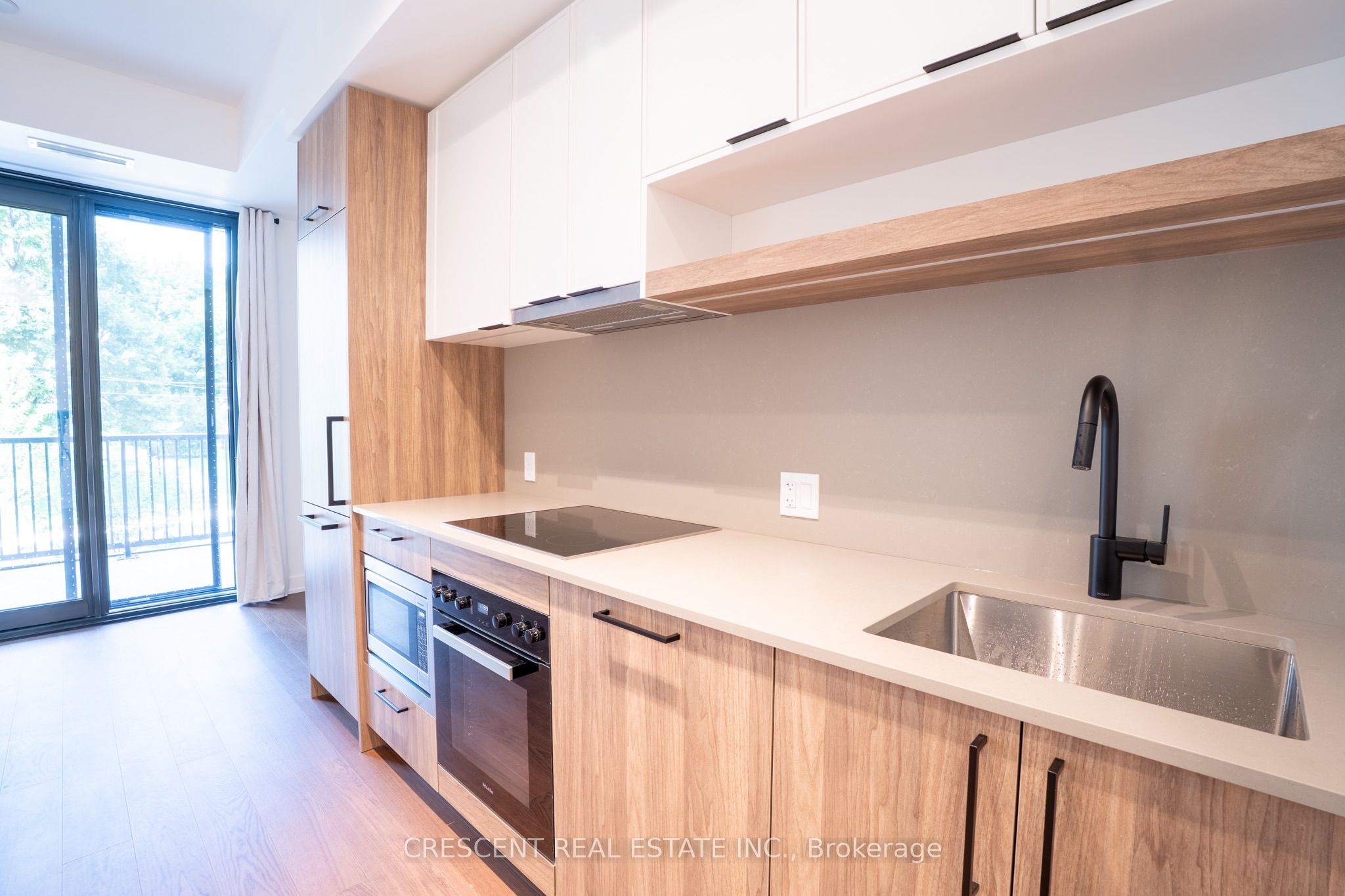 91 Montclair Avenue 201 Property Photo 2