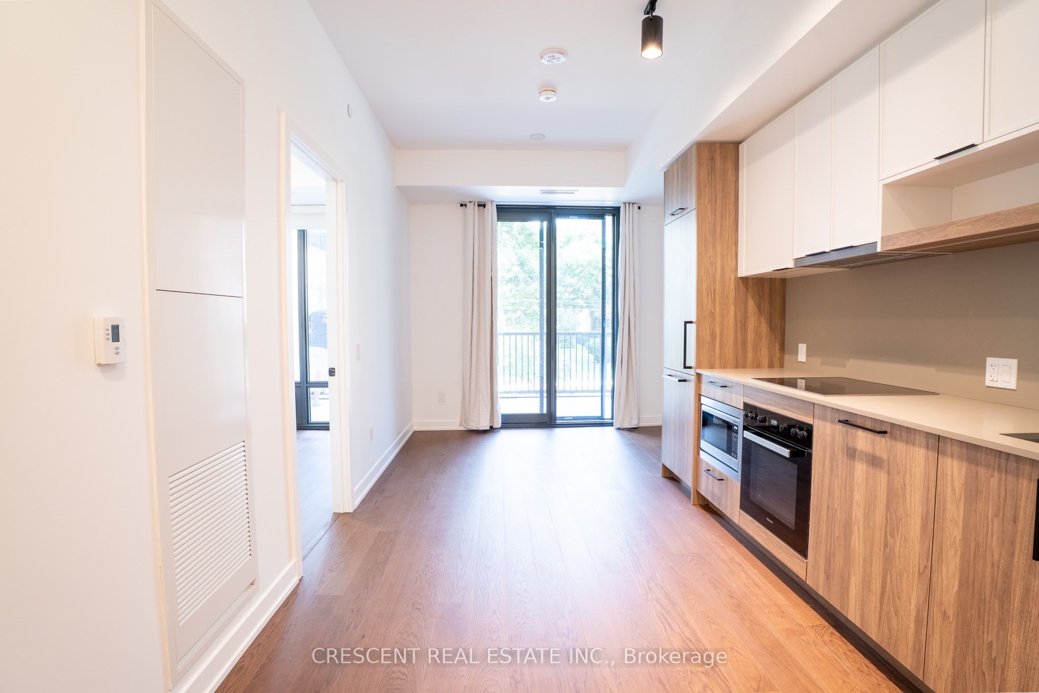 91 Montclair Avenue 201 Property Photo 3