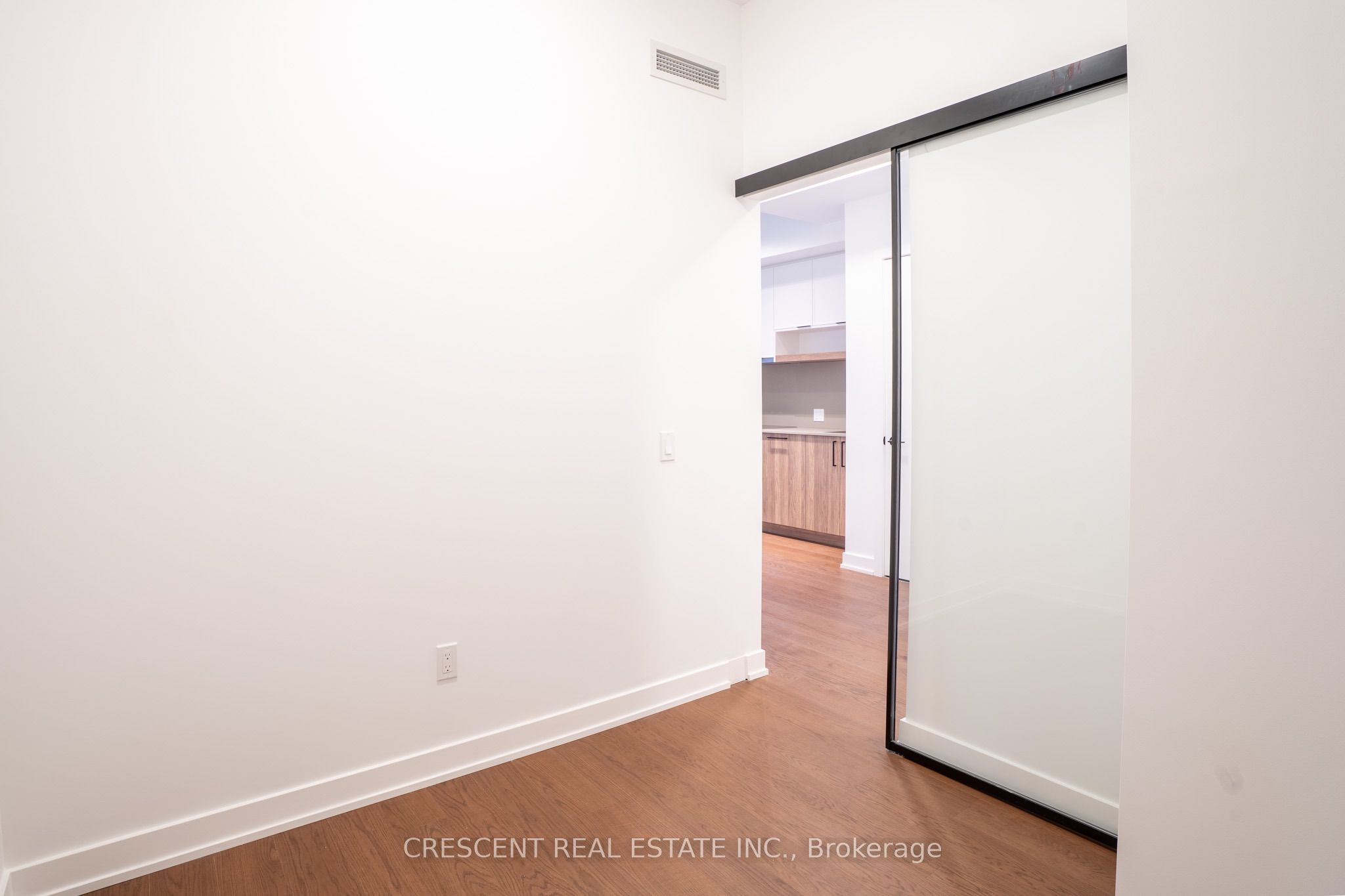 91 Montclair Avenue 201 Property Photo 9