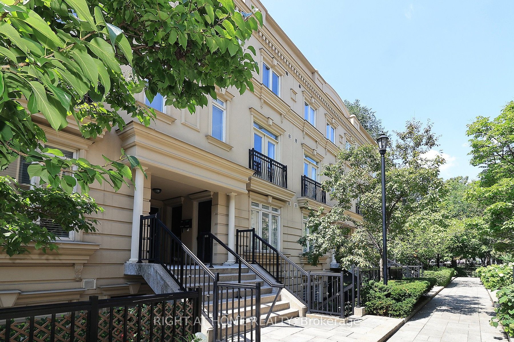 88 Carr Street 19