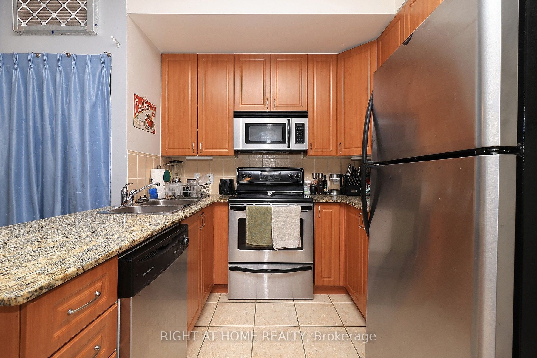 88 Carr Street 19 Property Photo 16