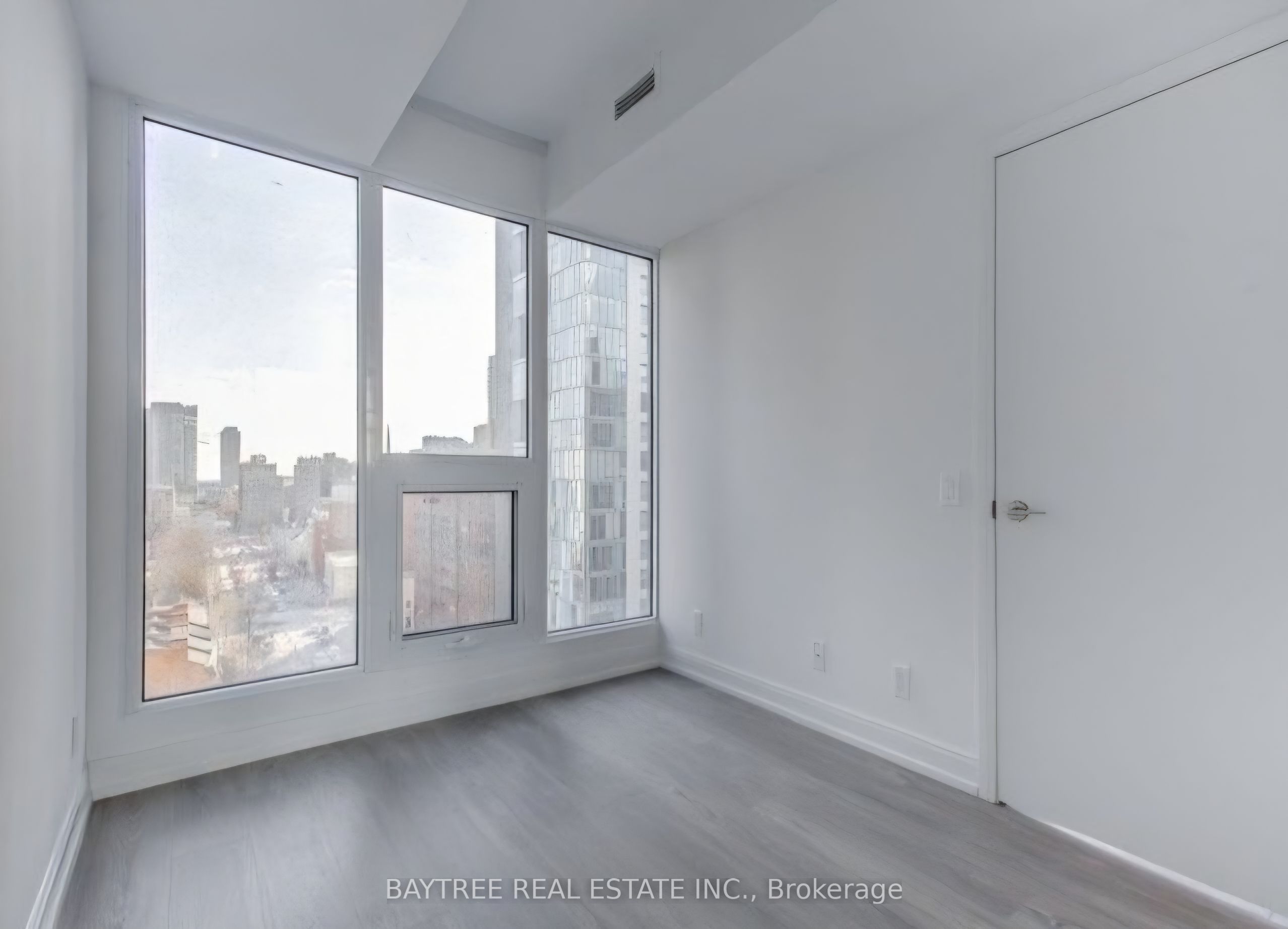 181 Dundas Street E 2110 Property Photo 8