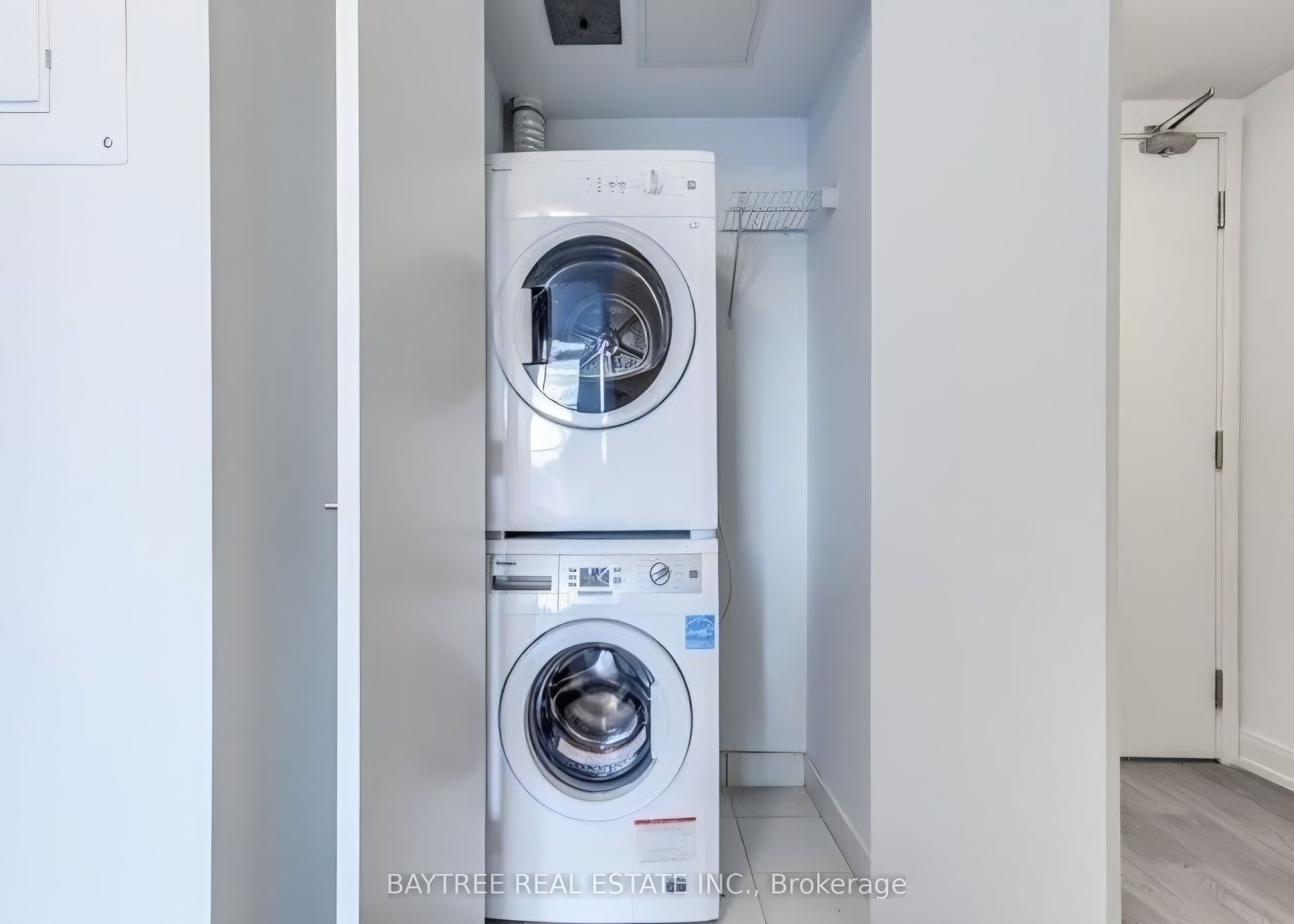 181 Dundas Street E 2710 Property Photo 10