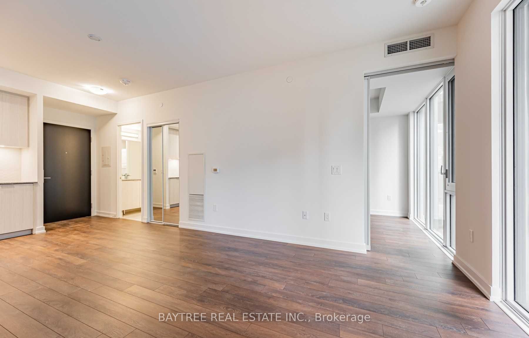 158 Front Street E 408 Property Photo 5