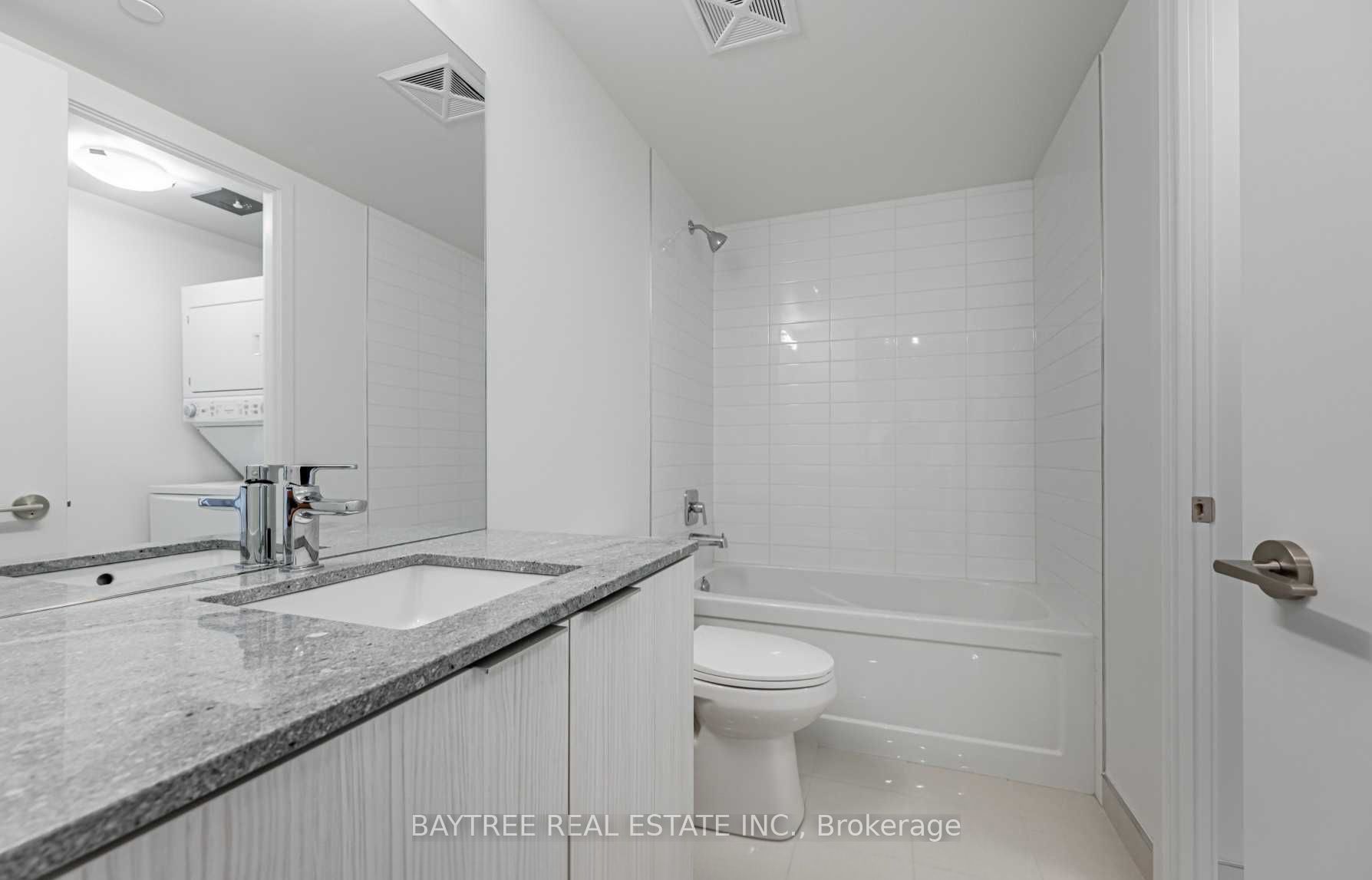158 Front Street E 408 Property Photo 12
