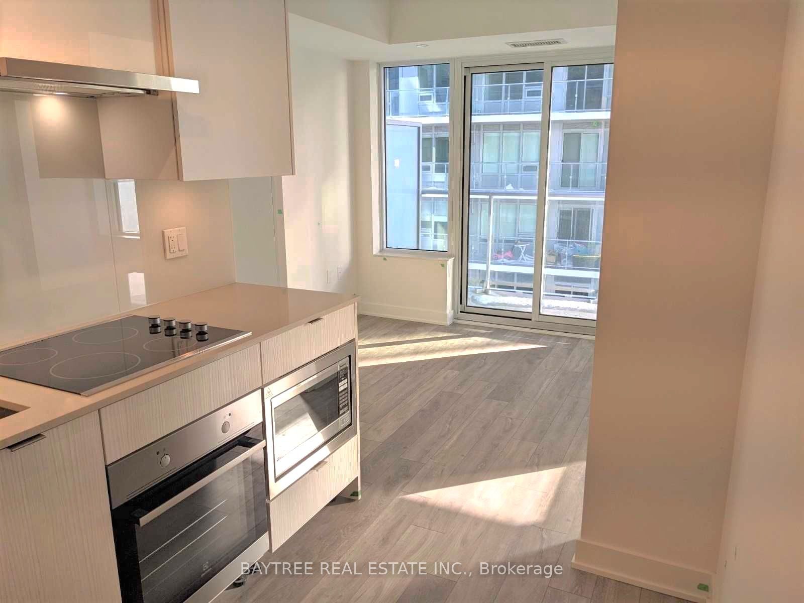 99 Broadway Avenue 3608 Property Photo 2
