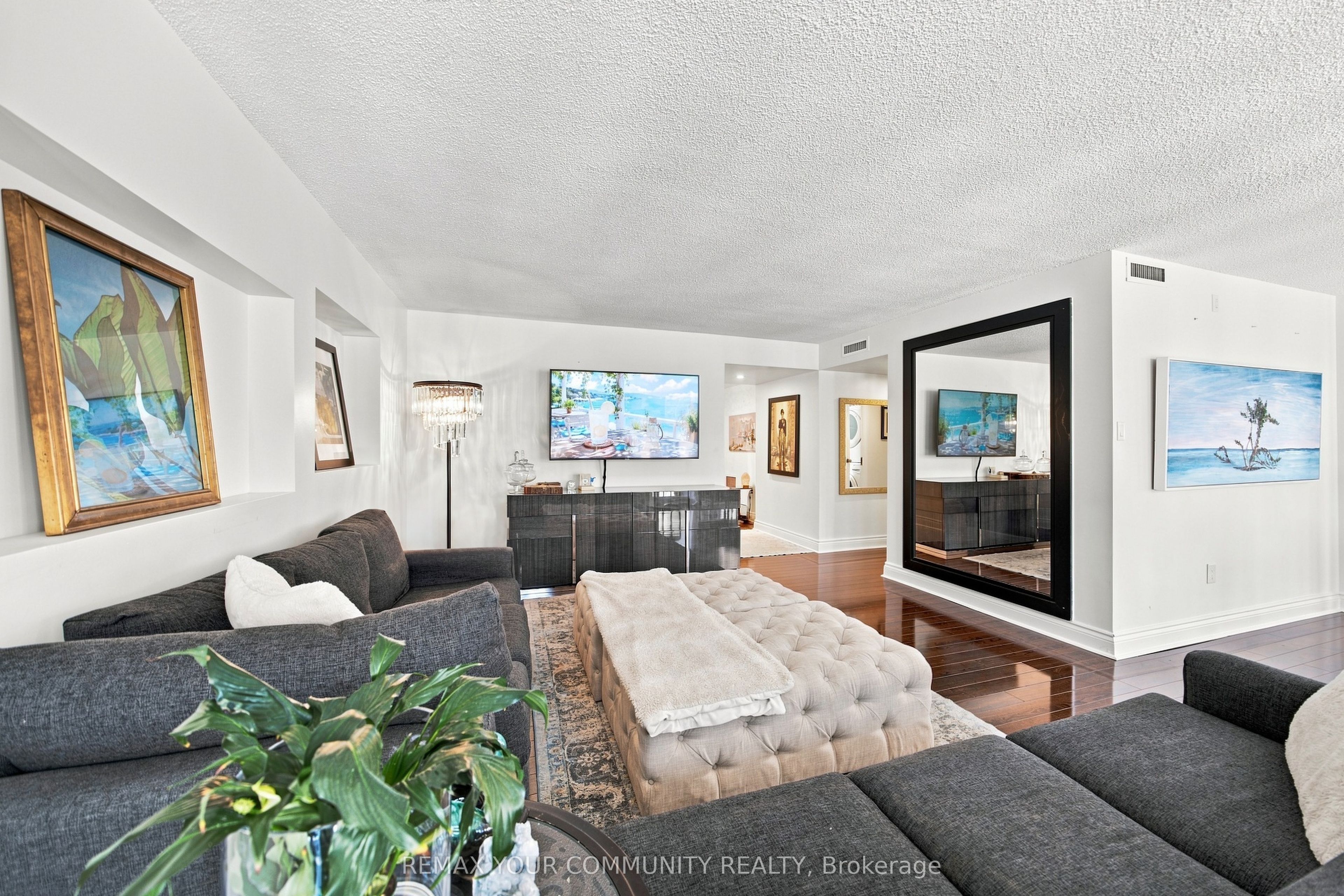 251 Queens Quay 705 Property Photo 10