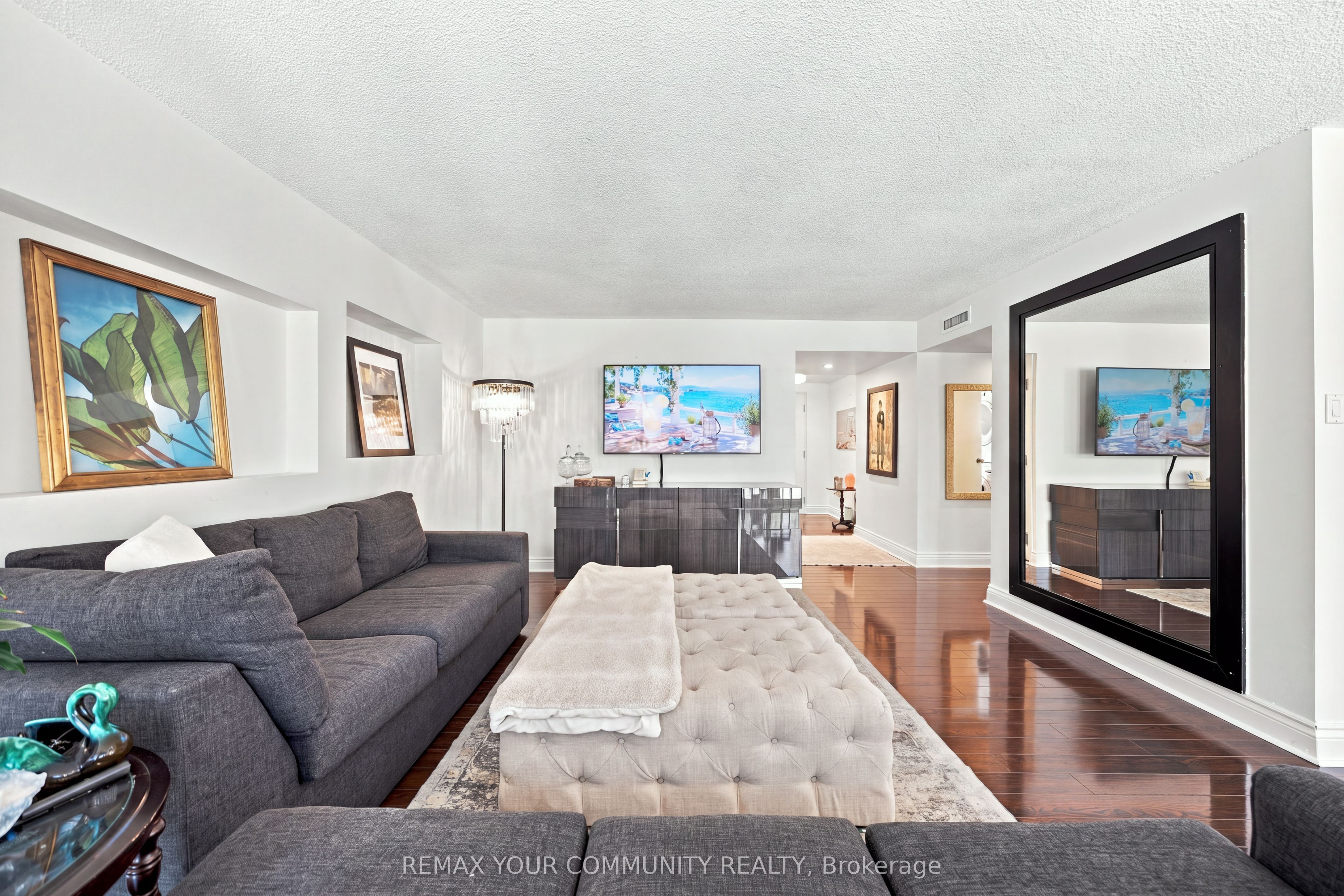 251 Queens Quay 705 Property Photo 9