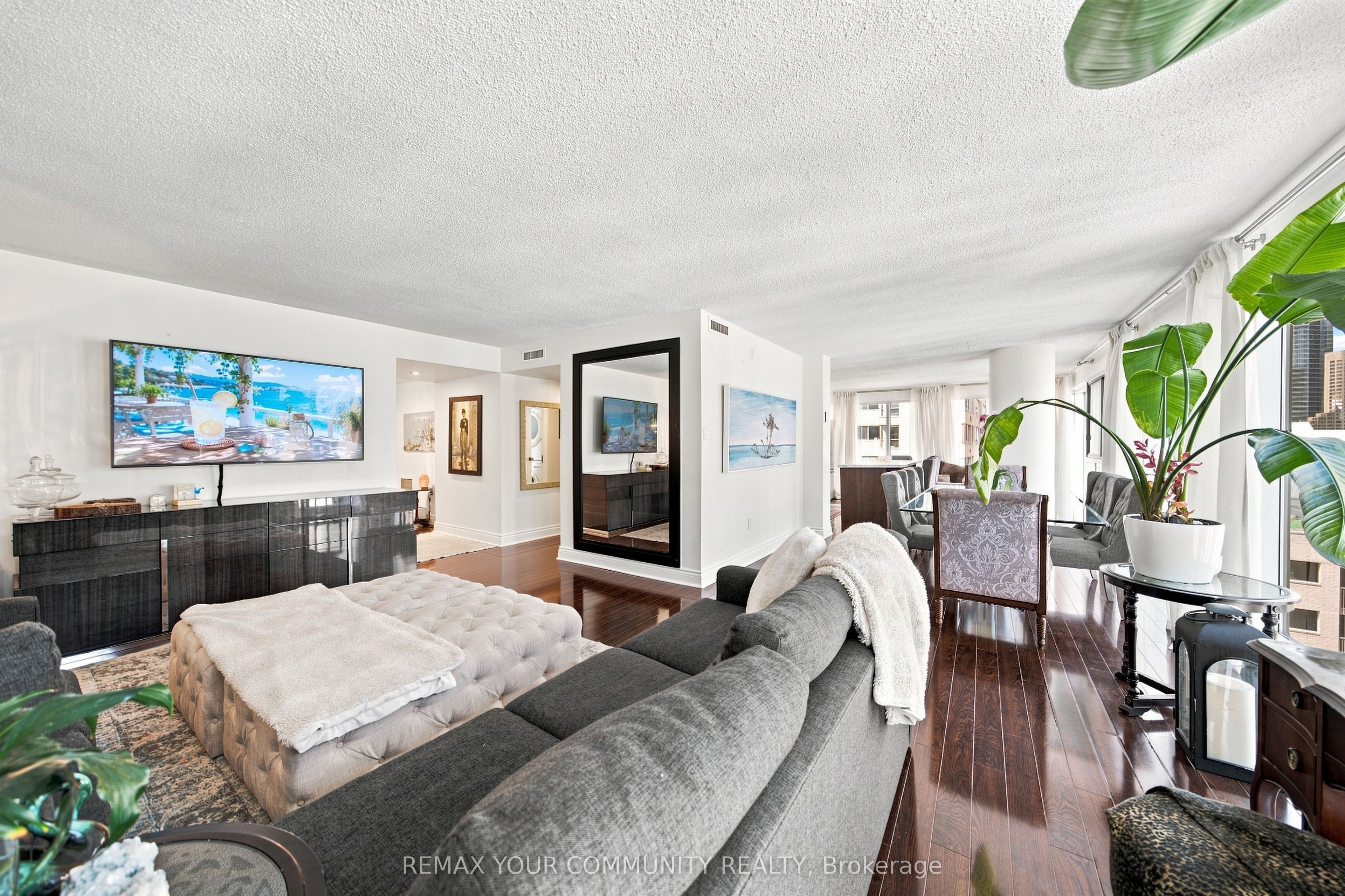 251 Queens Quay 705 Property Photo 11