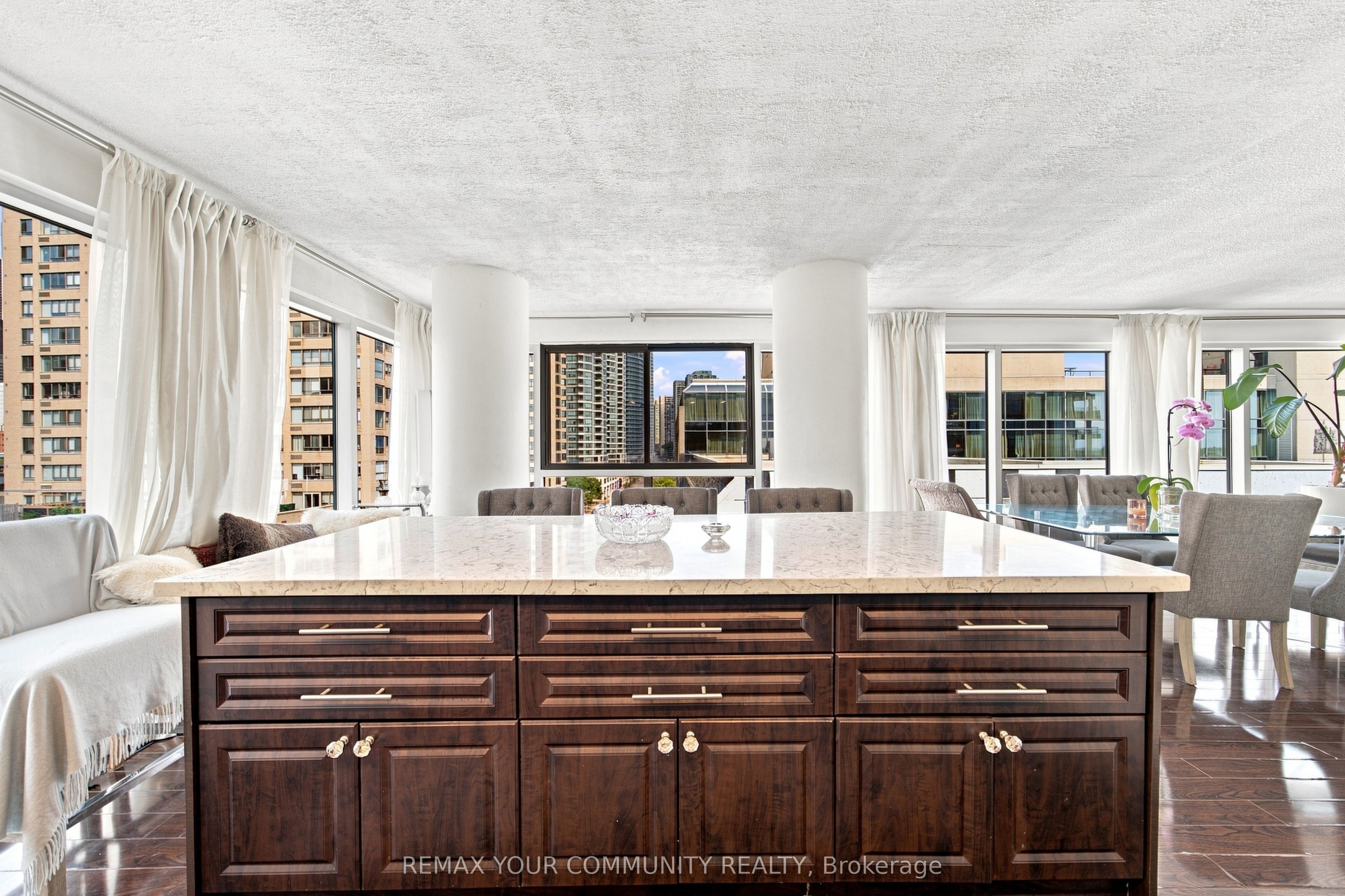 251 Queens Quay 705 Property Photo 27