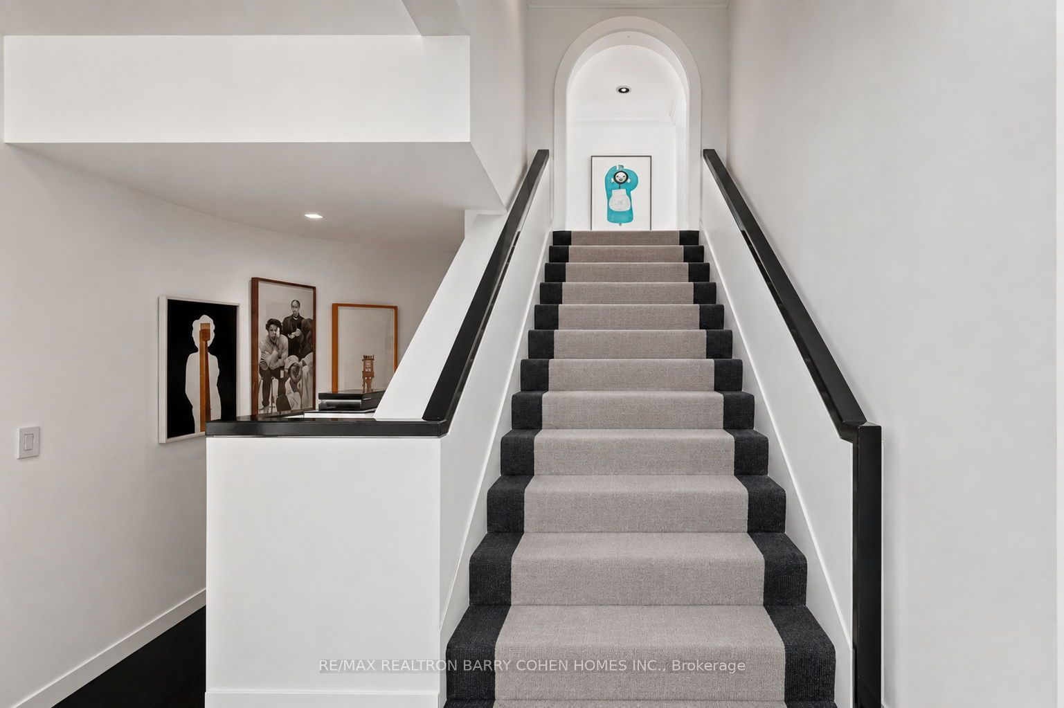 12 Tudor Gate Property Photo 25
