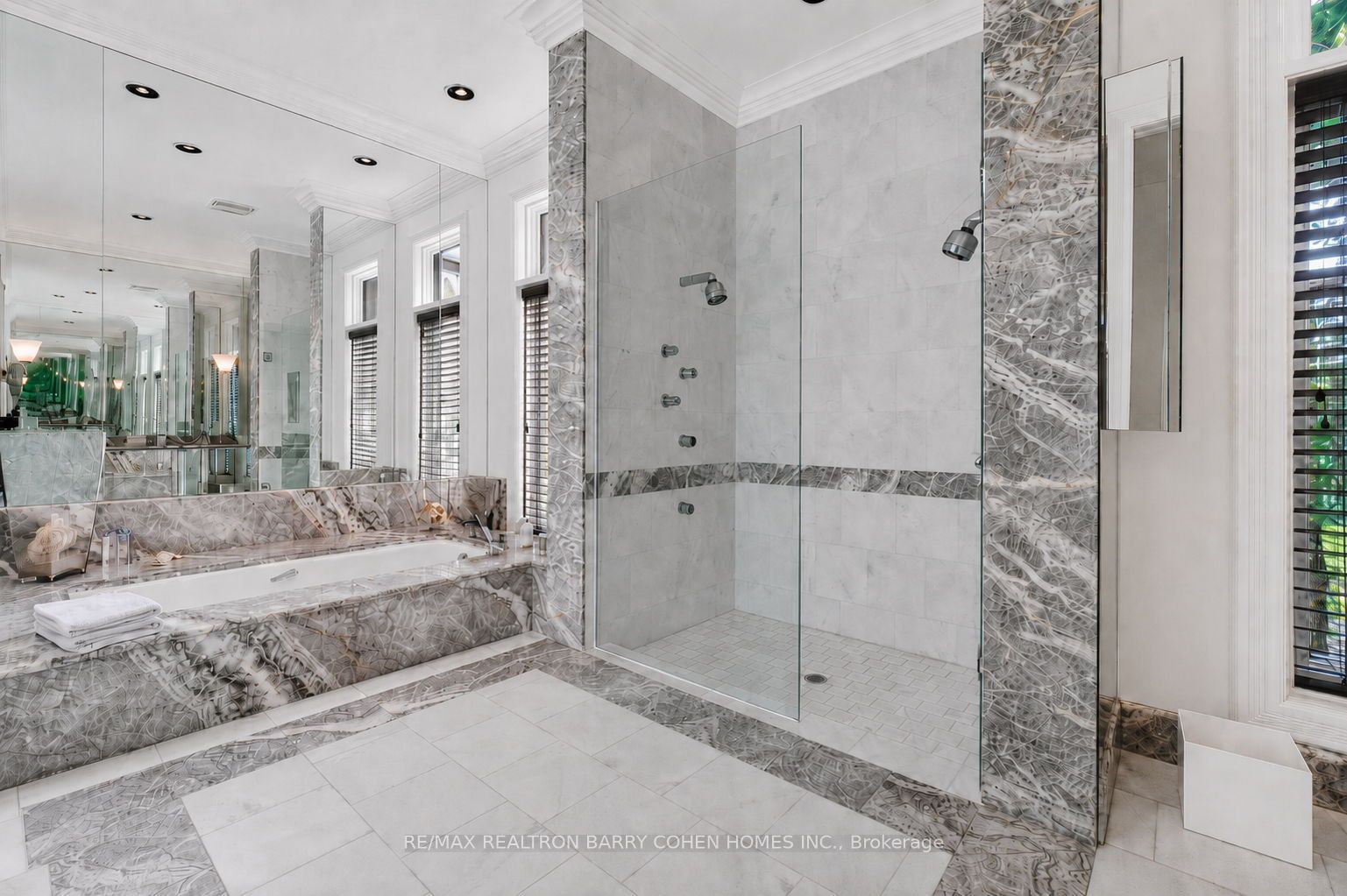 12 Tudor Gate Property Photo 30