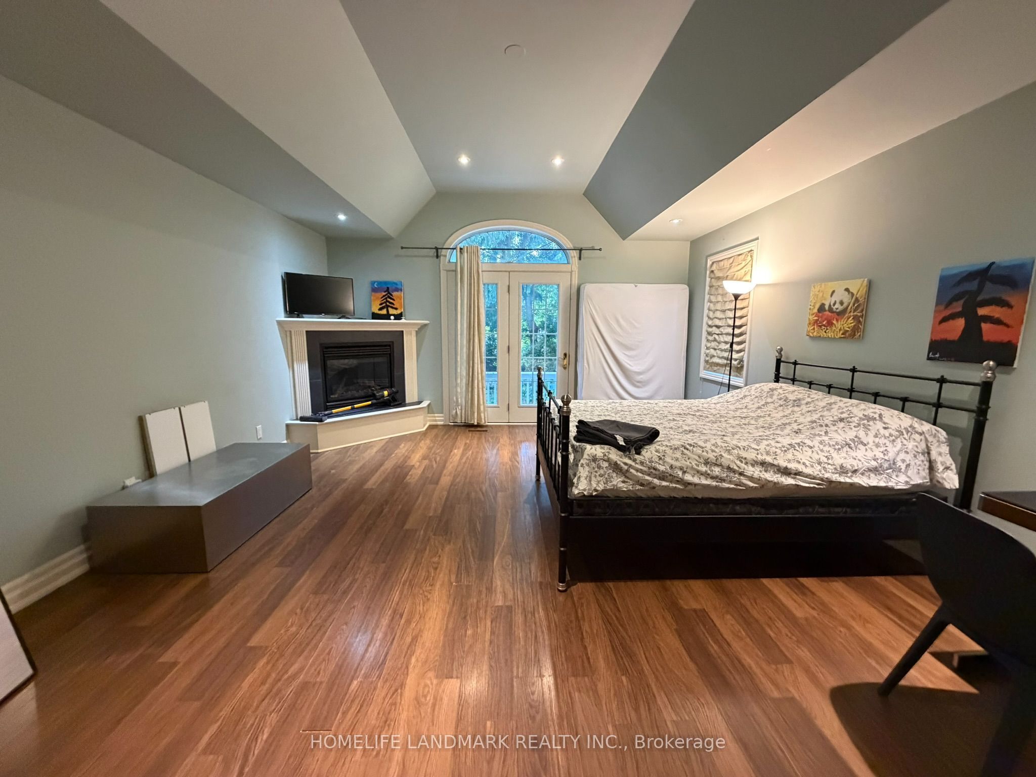 228 Hollywood Avenue Property Photo 8