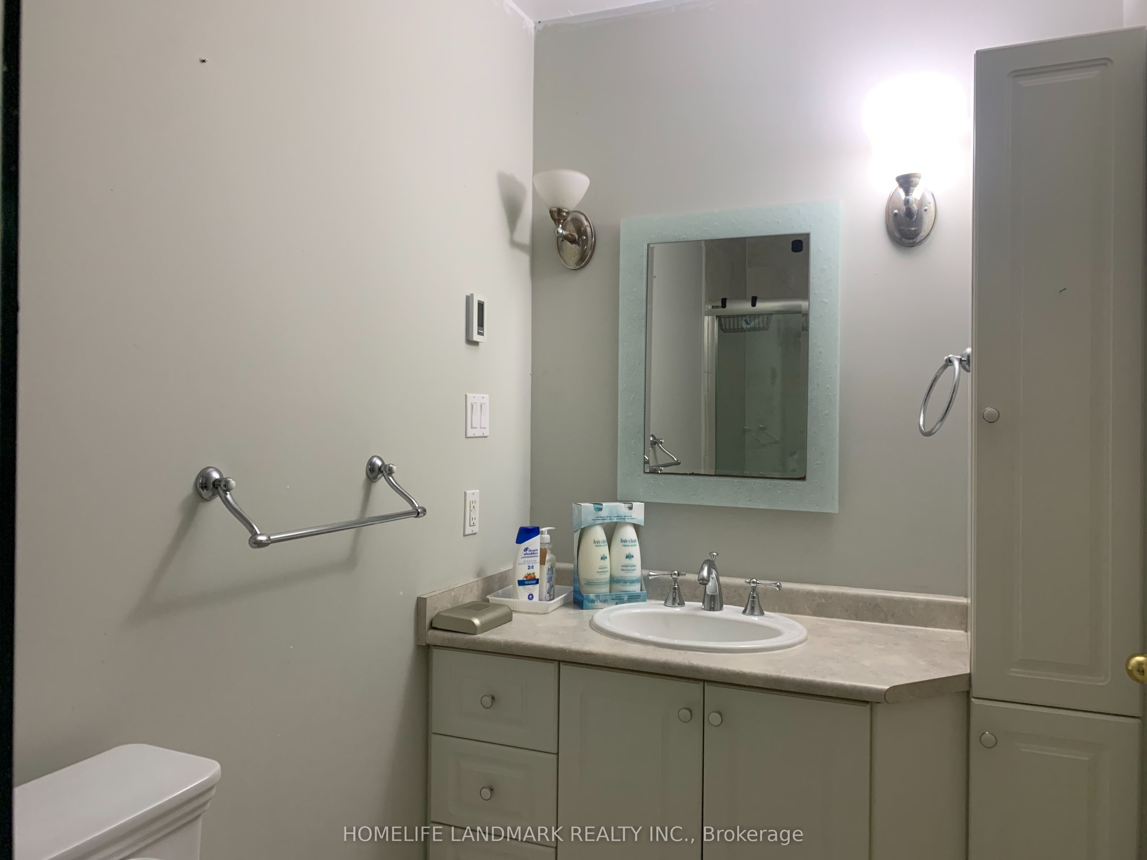 228 Hollywood Avenue Property Photo 15