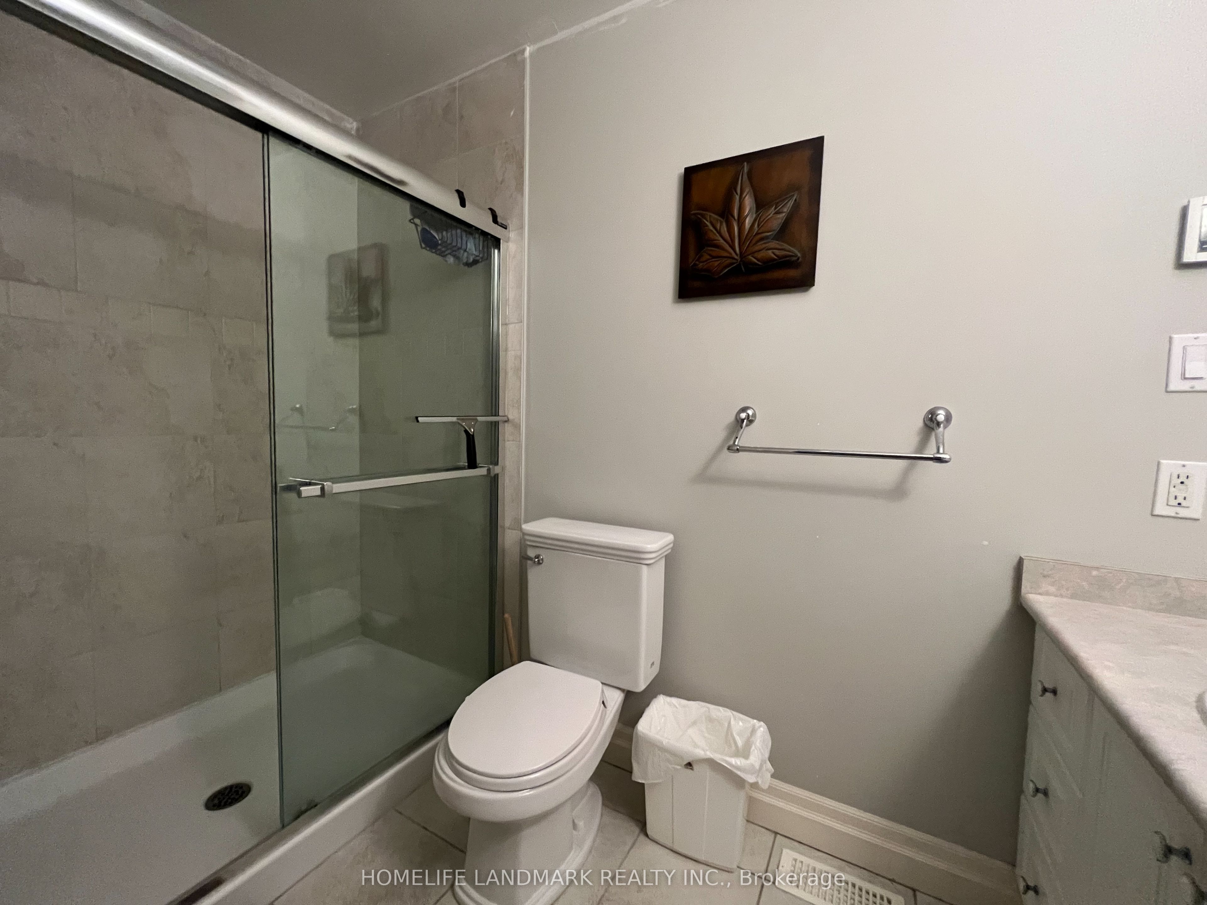 228 Hollywood Avenue Property Photo 16
