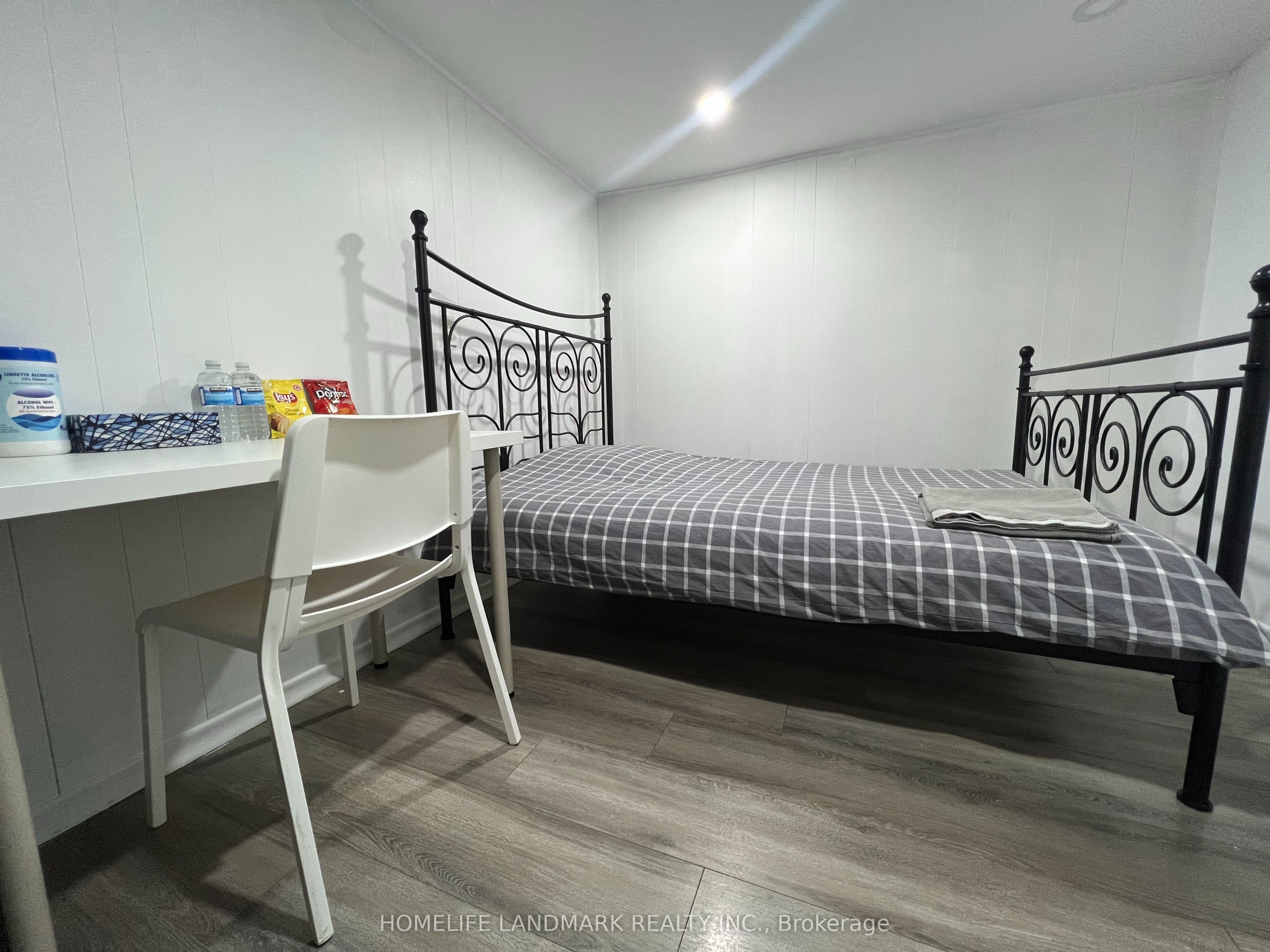 228 Hollywood Avenue Property Photo 17