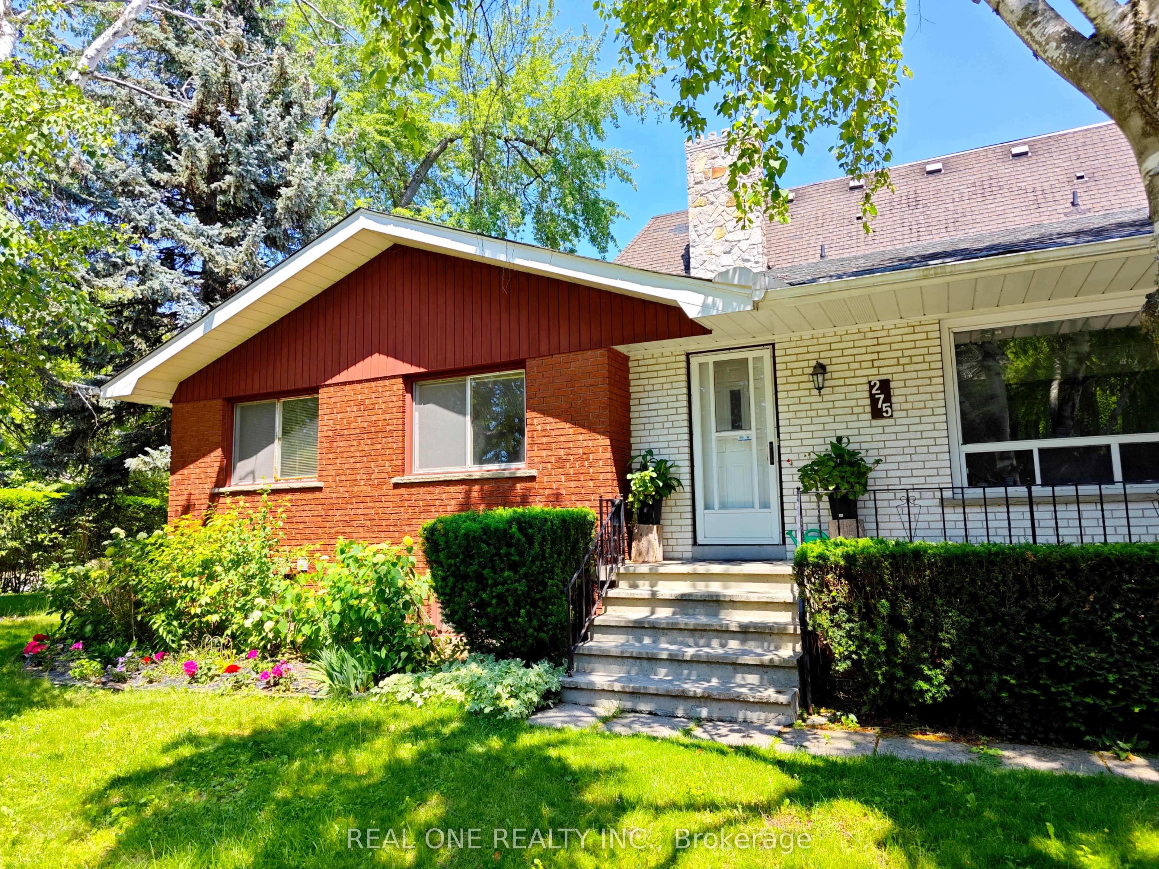 275 Parkview Avenue Property Photo 3
