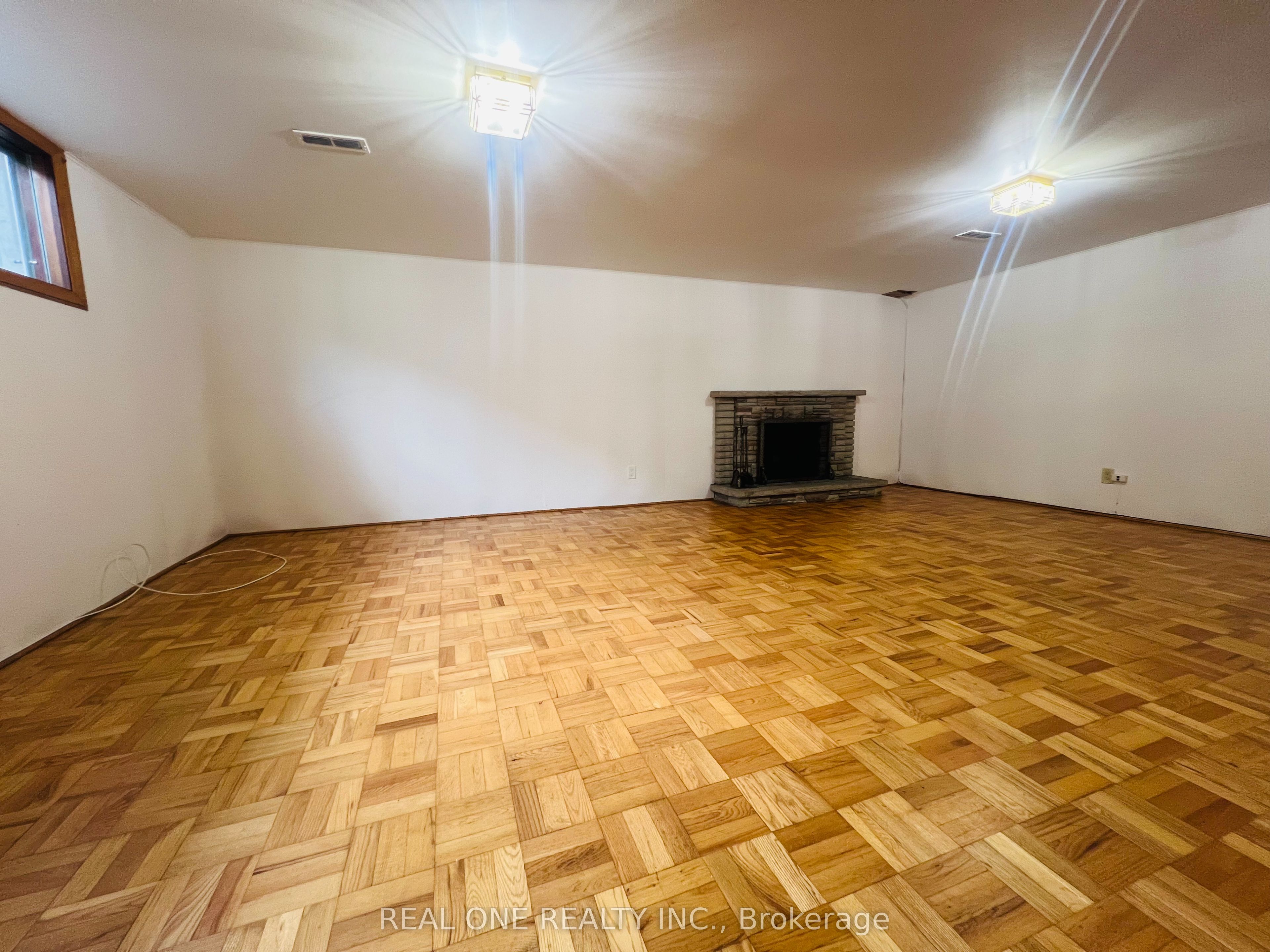 275 Parkview Avenue Property Photo 14