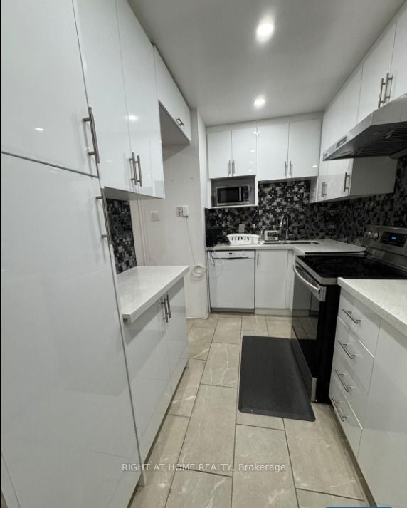 165 Cherokee Boulevard 149 Property Photo 8