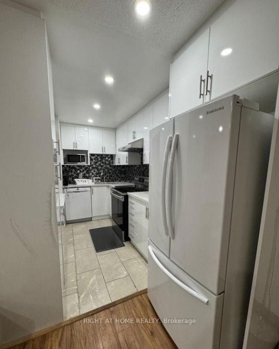 165 Cherokee Boulevard 149 Property Photo 10