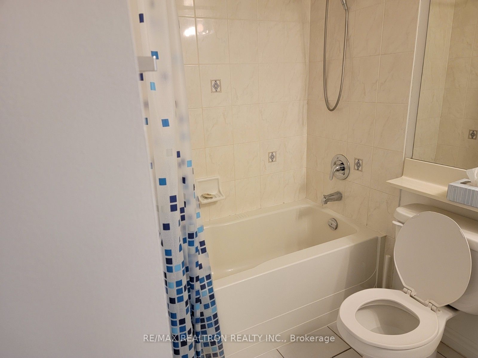 C13678398 Property Photo 7