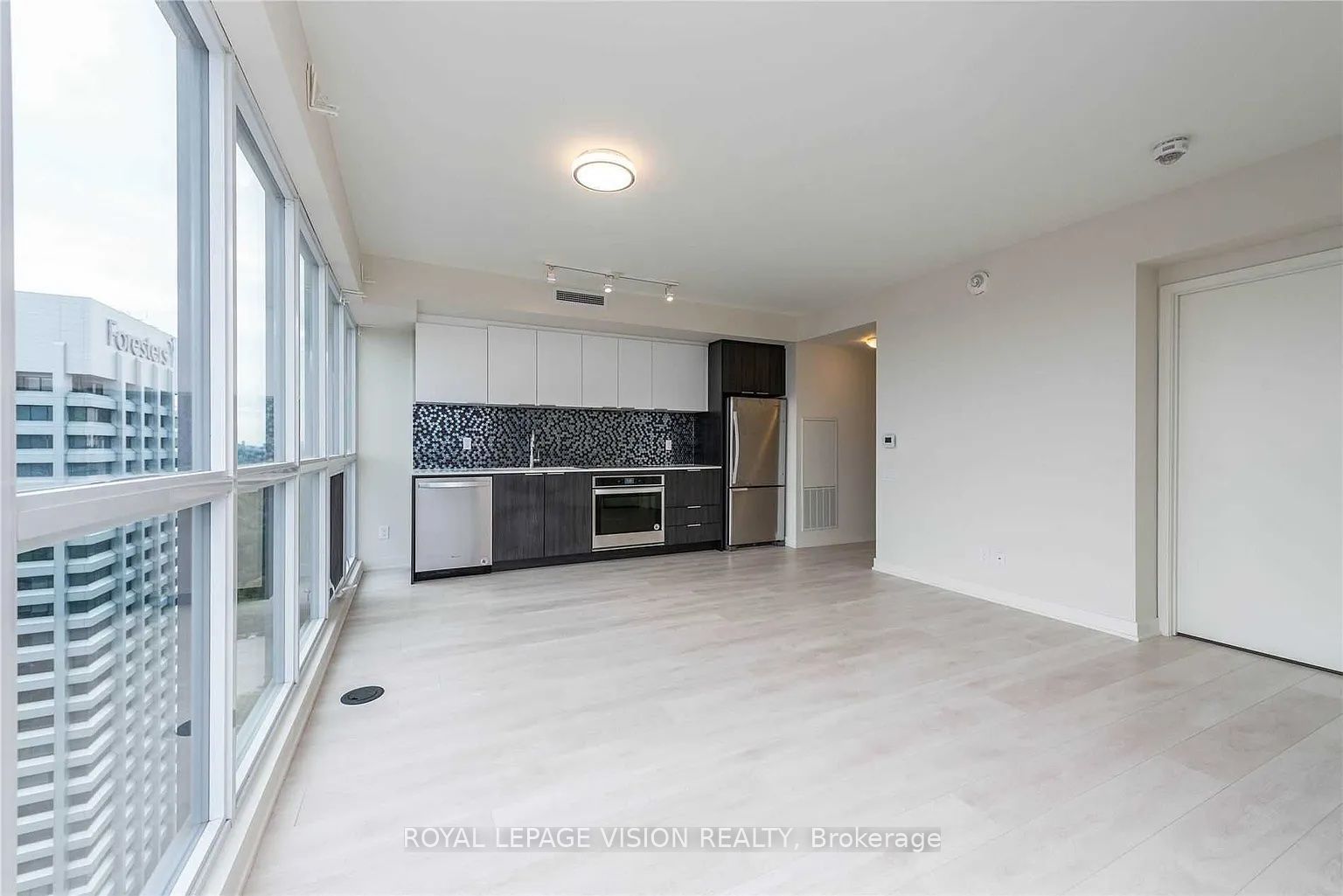 2 Sonic Way 2708 Property Photo 9