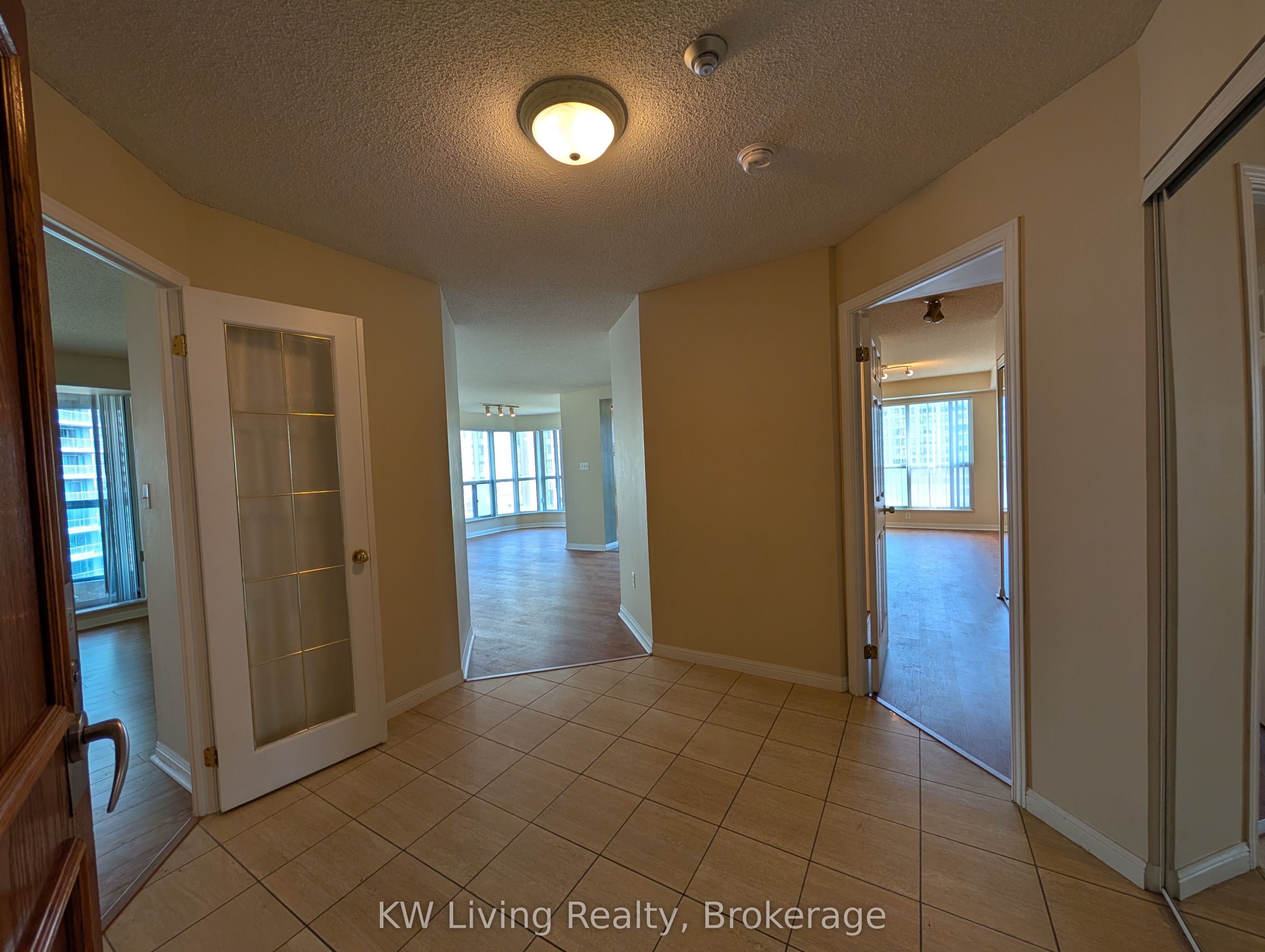 23 Lorraine Drive 1102 Property Photo 1