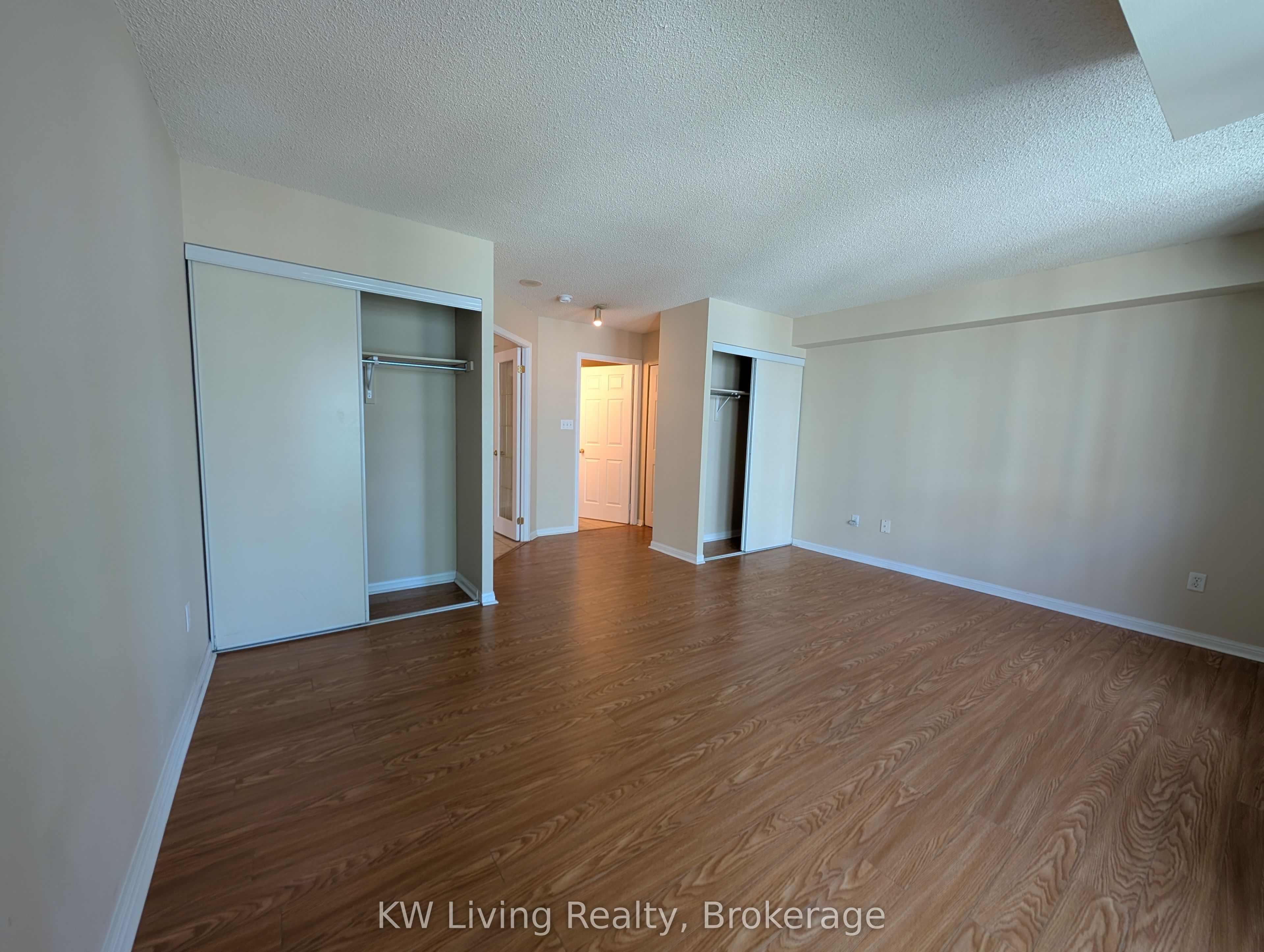 23 Lorraine Drive 1102 Property Photo 13