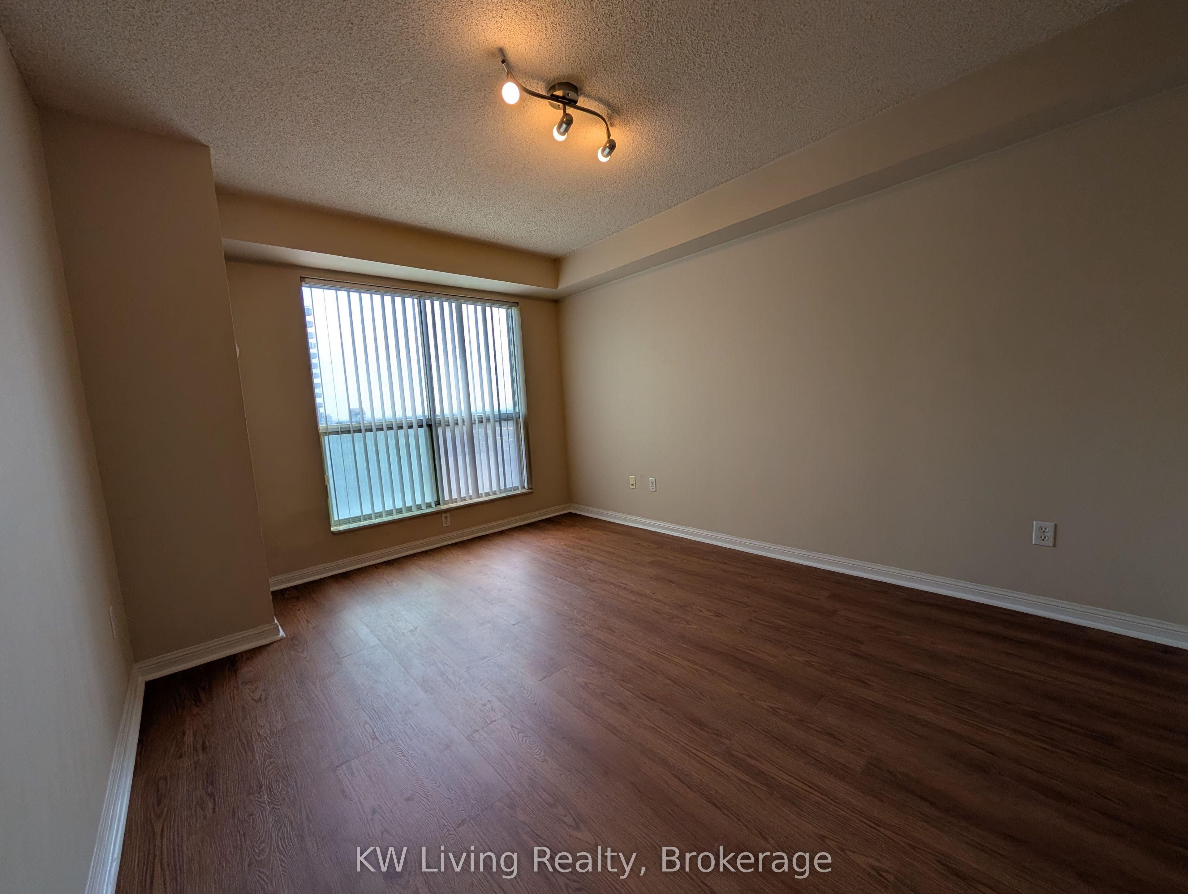 23 Lorraine Drive 1102 Property Photo 19