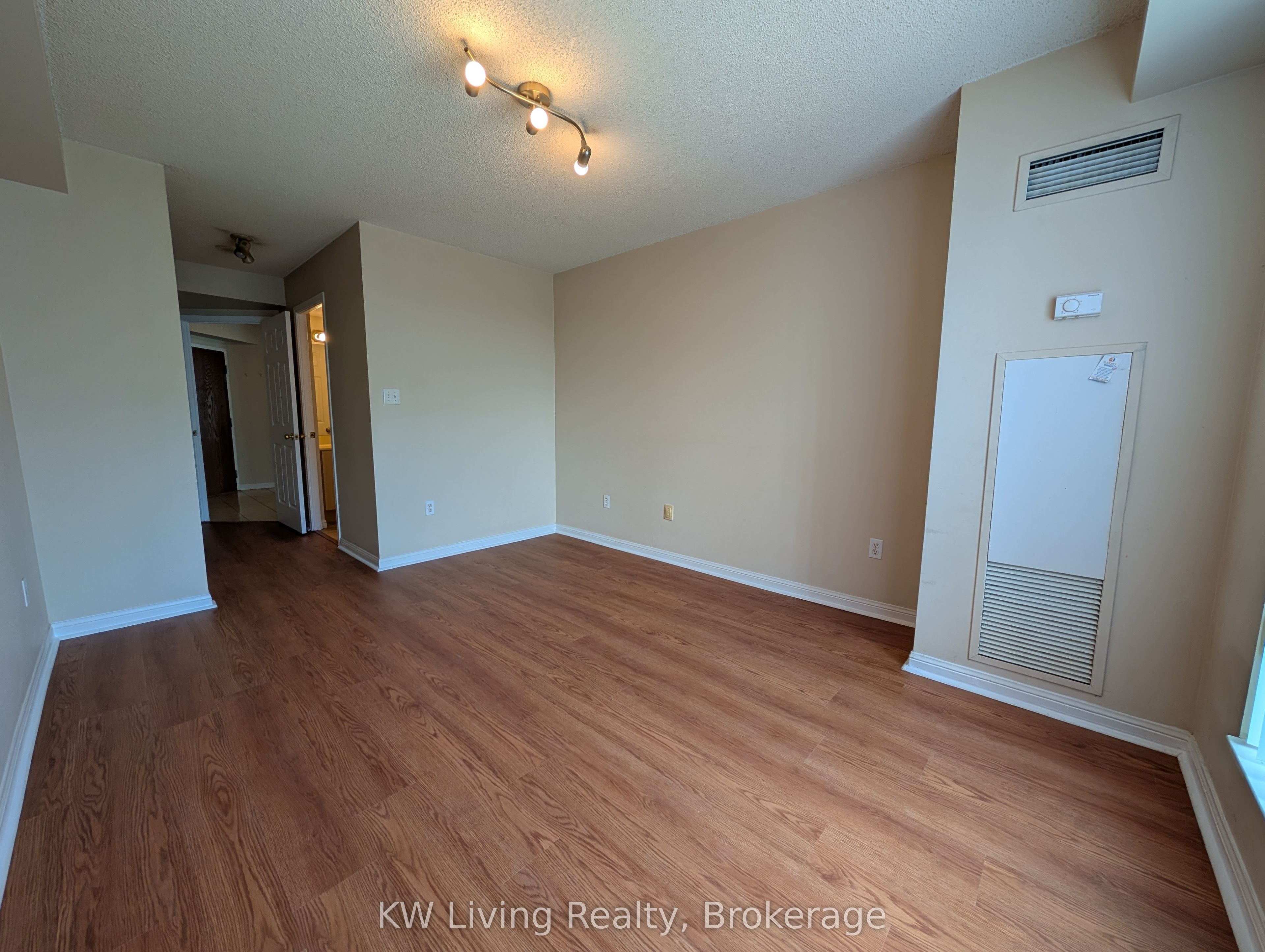 23 Lorraine Drive 1102 Property Photo 21