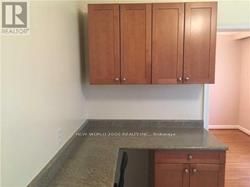 393 Hounslow Avenue Property Photo 4
