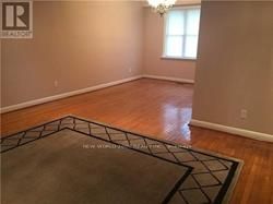 393 Hounslow Avenue Property Photo 7