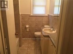 393 Hounslow Avenue Property Photo 14