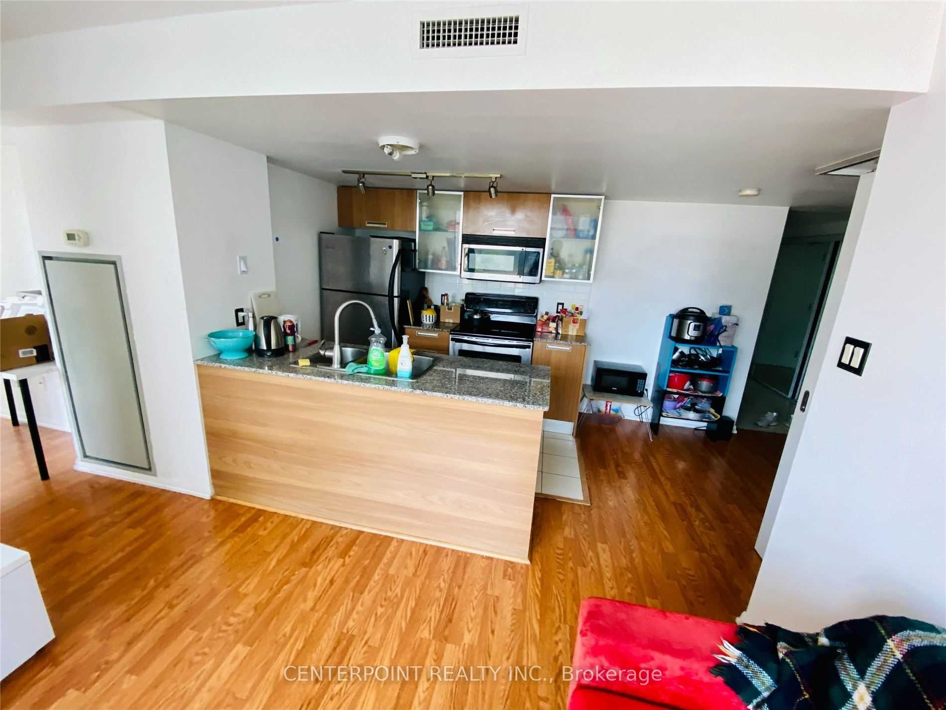 37 Grosvenor Street 603 Property Photo 6