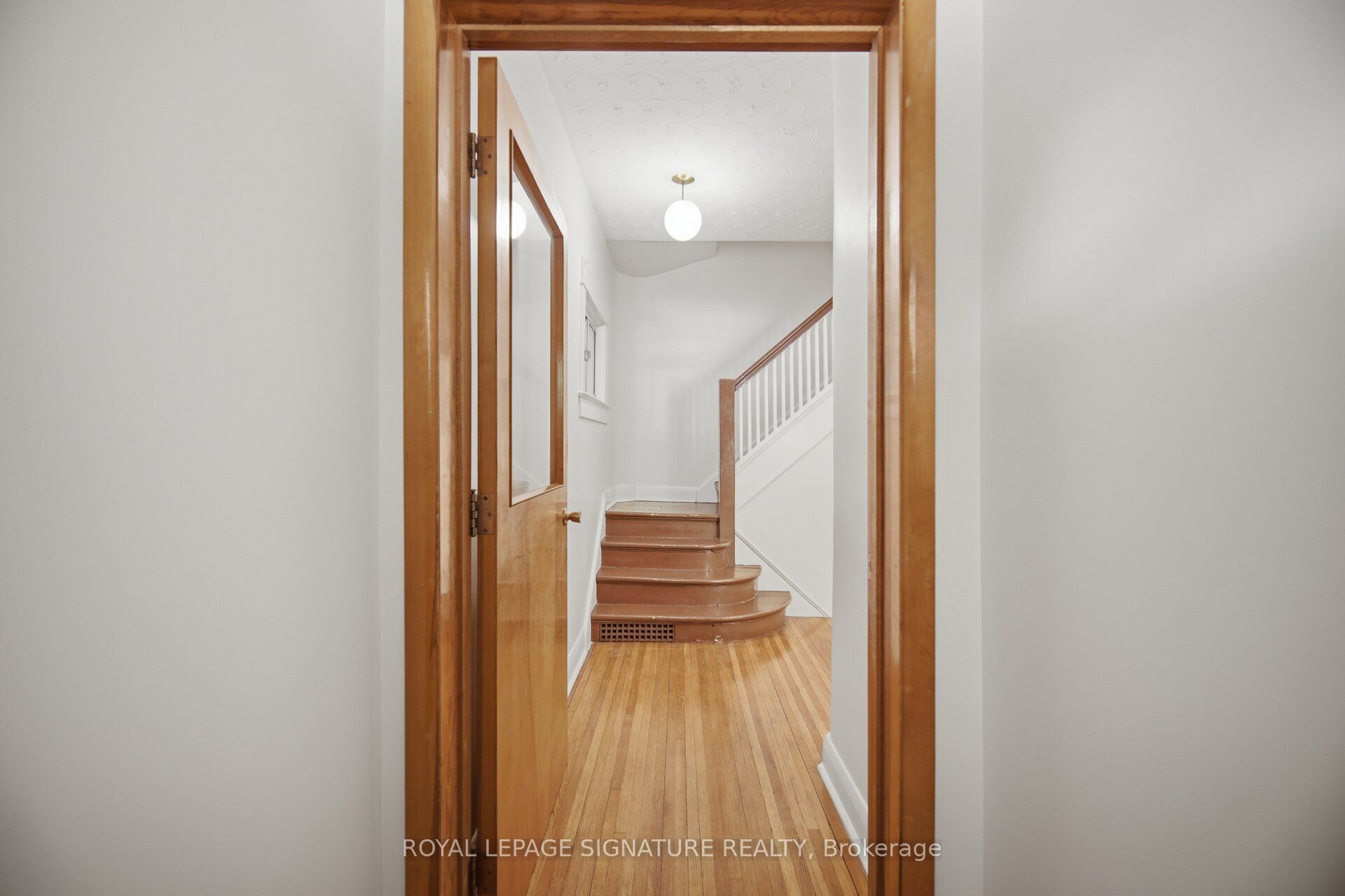 43 Marchmount Road Property Photo 8