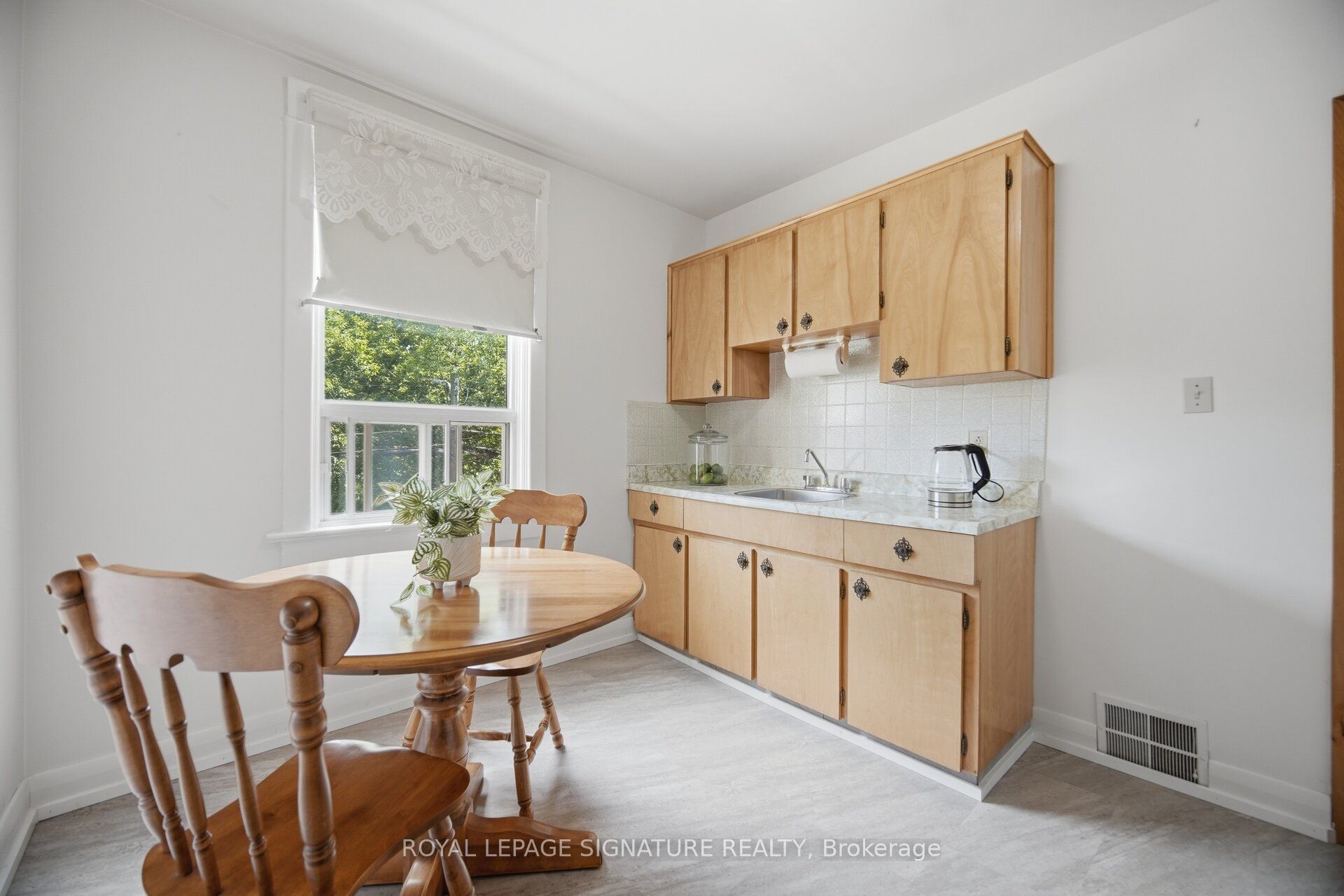 43 Marchmount Road Property Photo 24