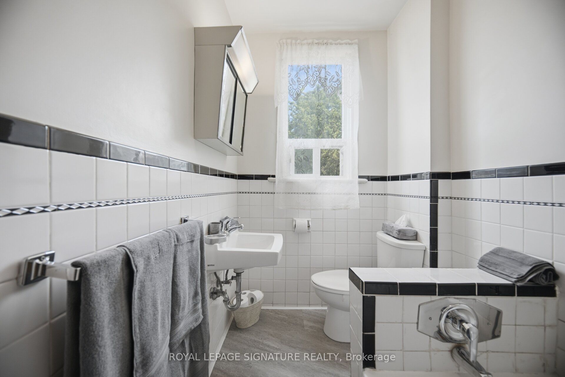 43 Marchmount Road Property Photo 30
