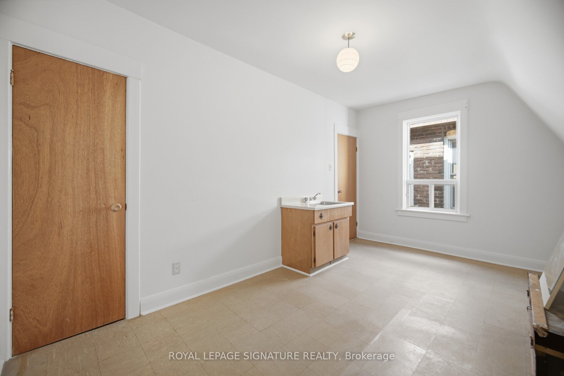 43 Marchmount Road Property Photo 34