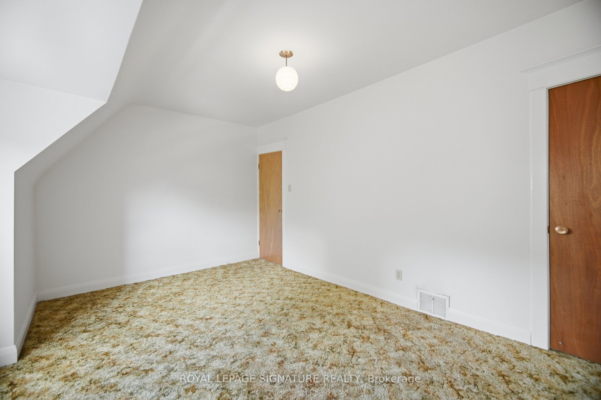 43 Marchmount Road Property Photo 36