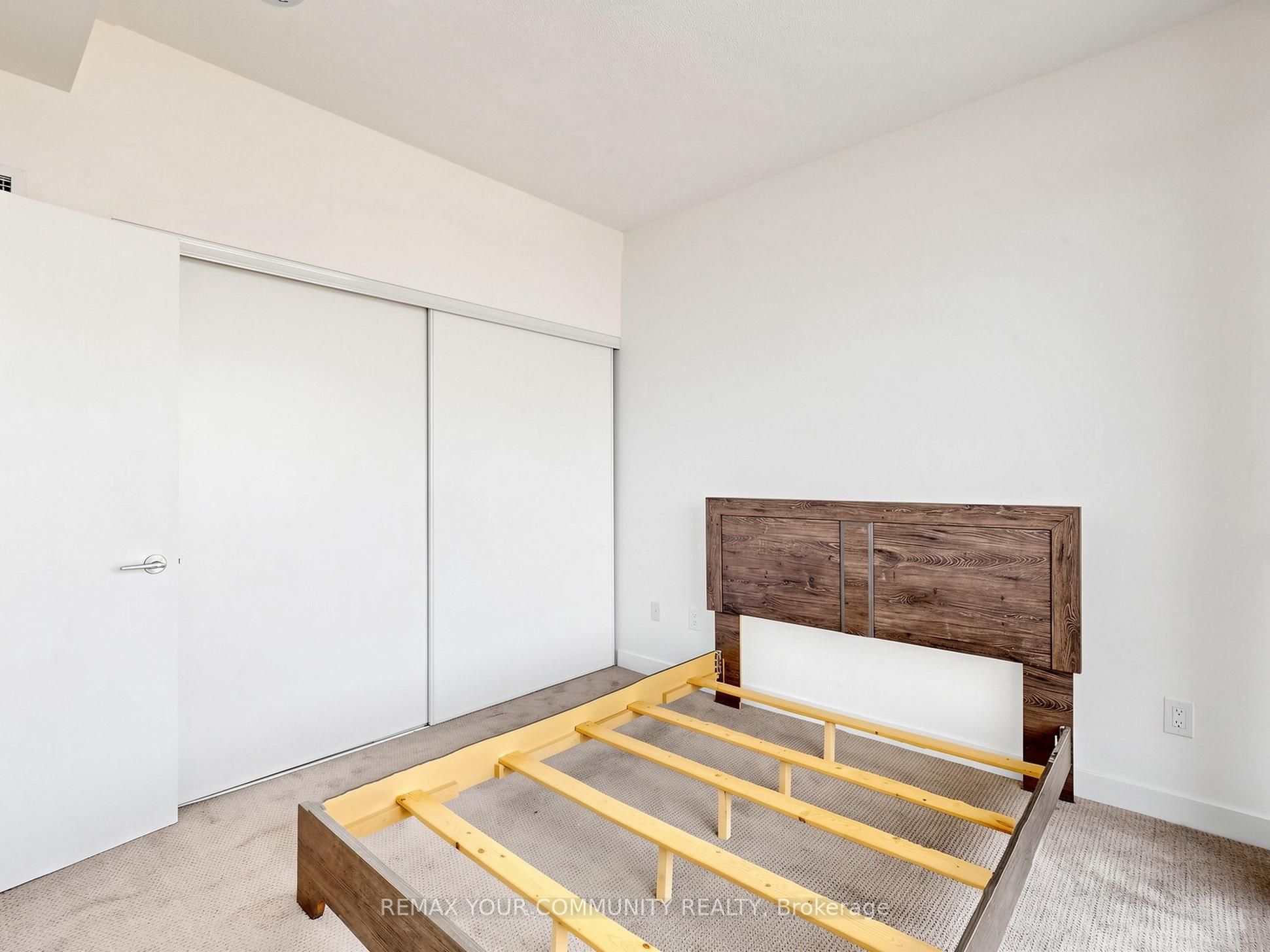 121 Mcmahon Drive 3302 Property Photo 10