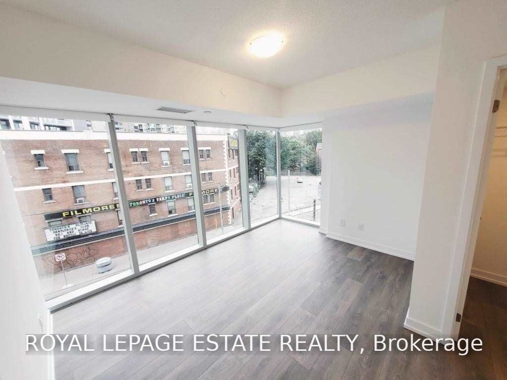219 Dundas Street E 303 Property Photo 6
