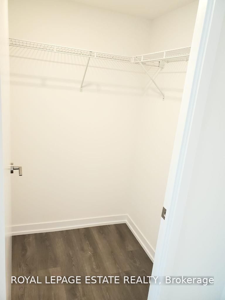 219 Dundas Street E 303 Property Photo 9