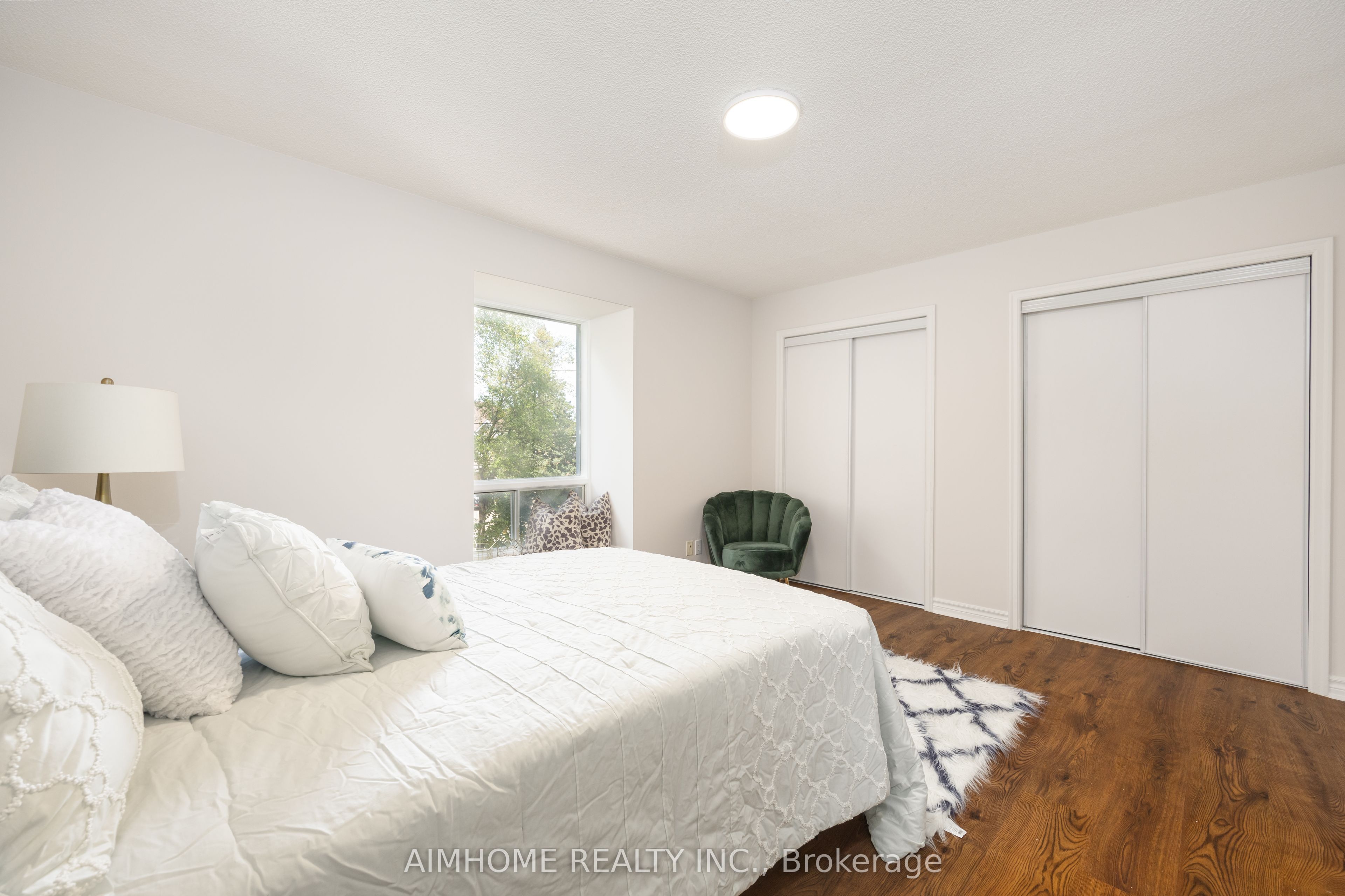 471 Cummer Avenue Property Photo 13